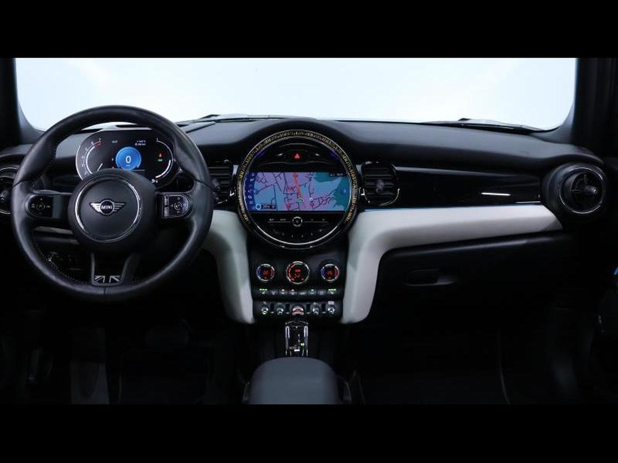 MINI Cooper 1.6 136 Hatch 5 portes Steptronic (2022) - Foto 13