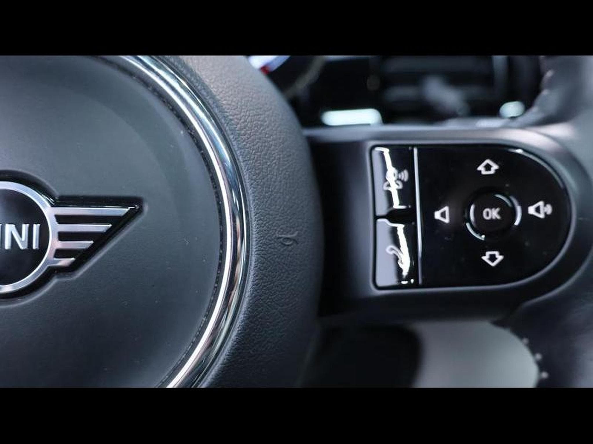 MINI Cooper 1.6 136 Hatch 5 portes Steptronic (2022) - Foto 16