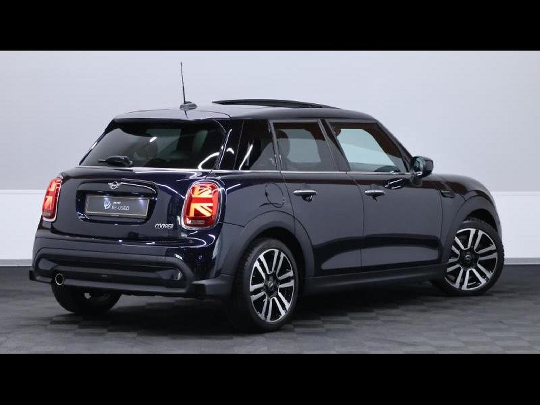 MINI Cooper 1.6 136 Hatch 5 portes Steptronic (2022) - Foto 4