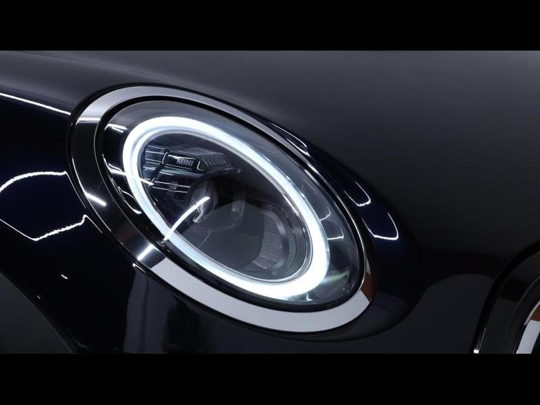 MINI Cooper 1.6 136 Hatch 5 portes Steptronic (2022) - Foto 7