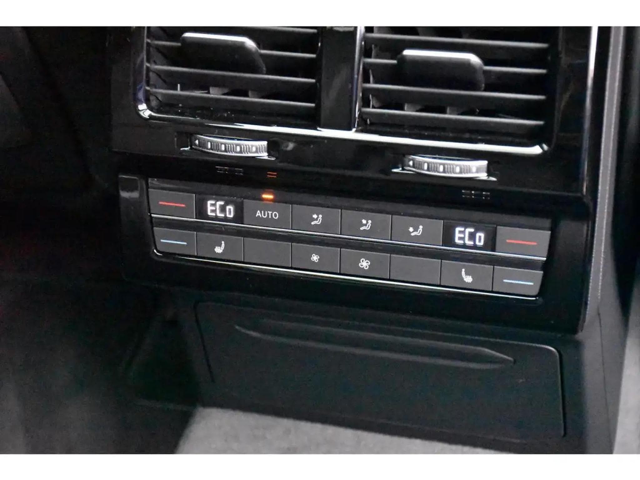 VW Touareg (2025) - Photo 20