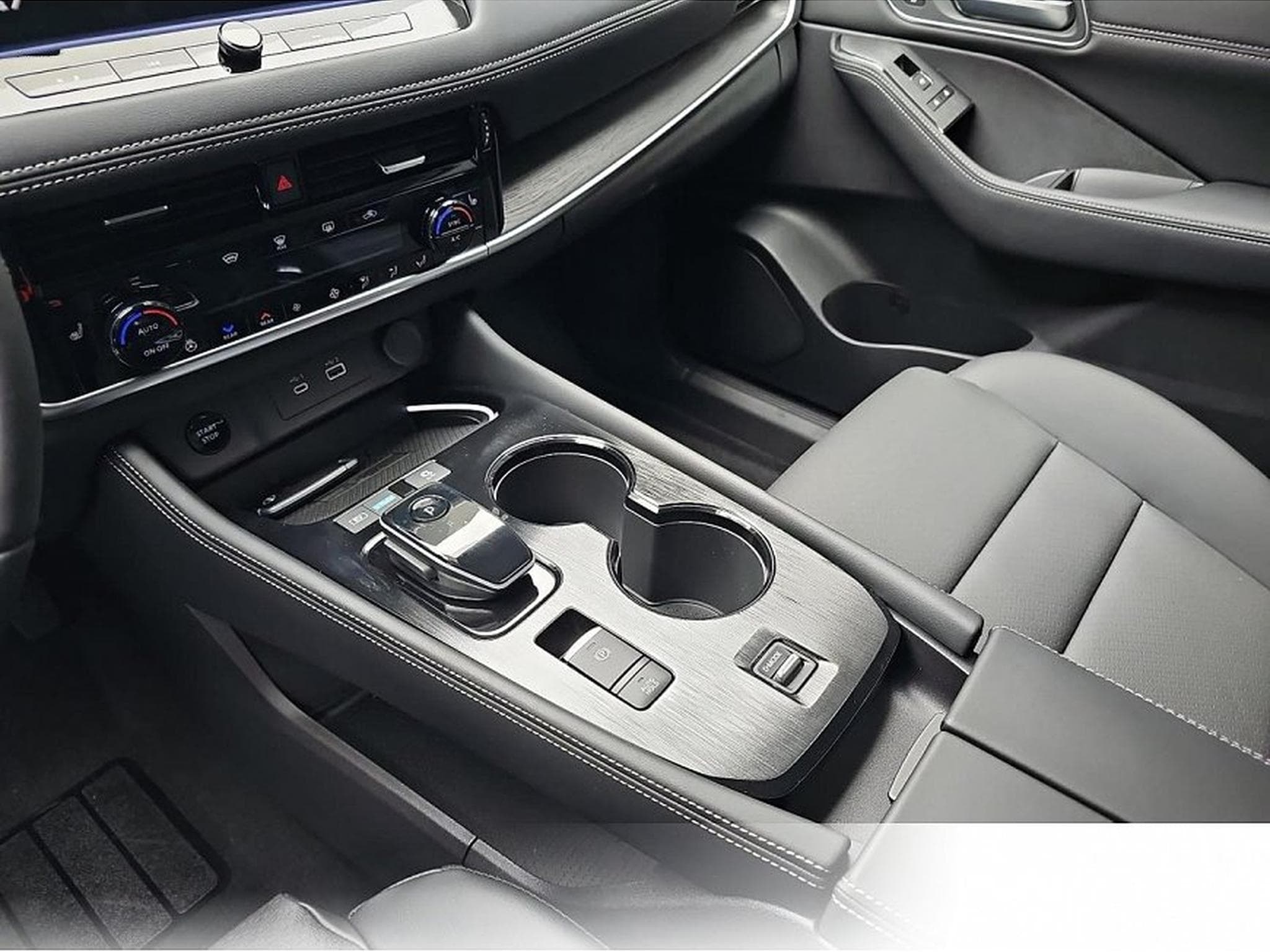 Nissan X-Trail (2026) - Photo 11