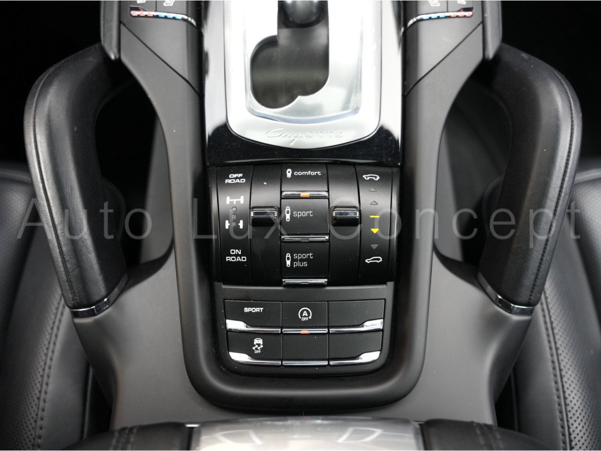 Porsche Cayenne Diesel (2016) - Photo 19