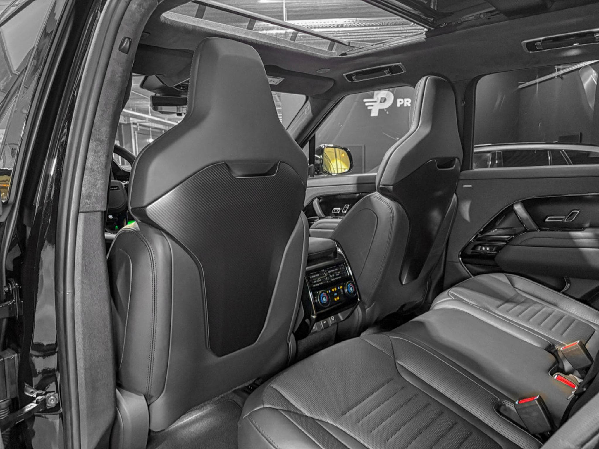 Land-Rover Range Rover Sport P635 SV EDITION ONE/ FULL CARBON / ECHANGE;REPRISE POSSIBLE (2024) - Photo 24