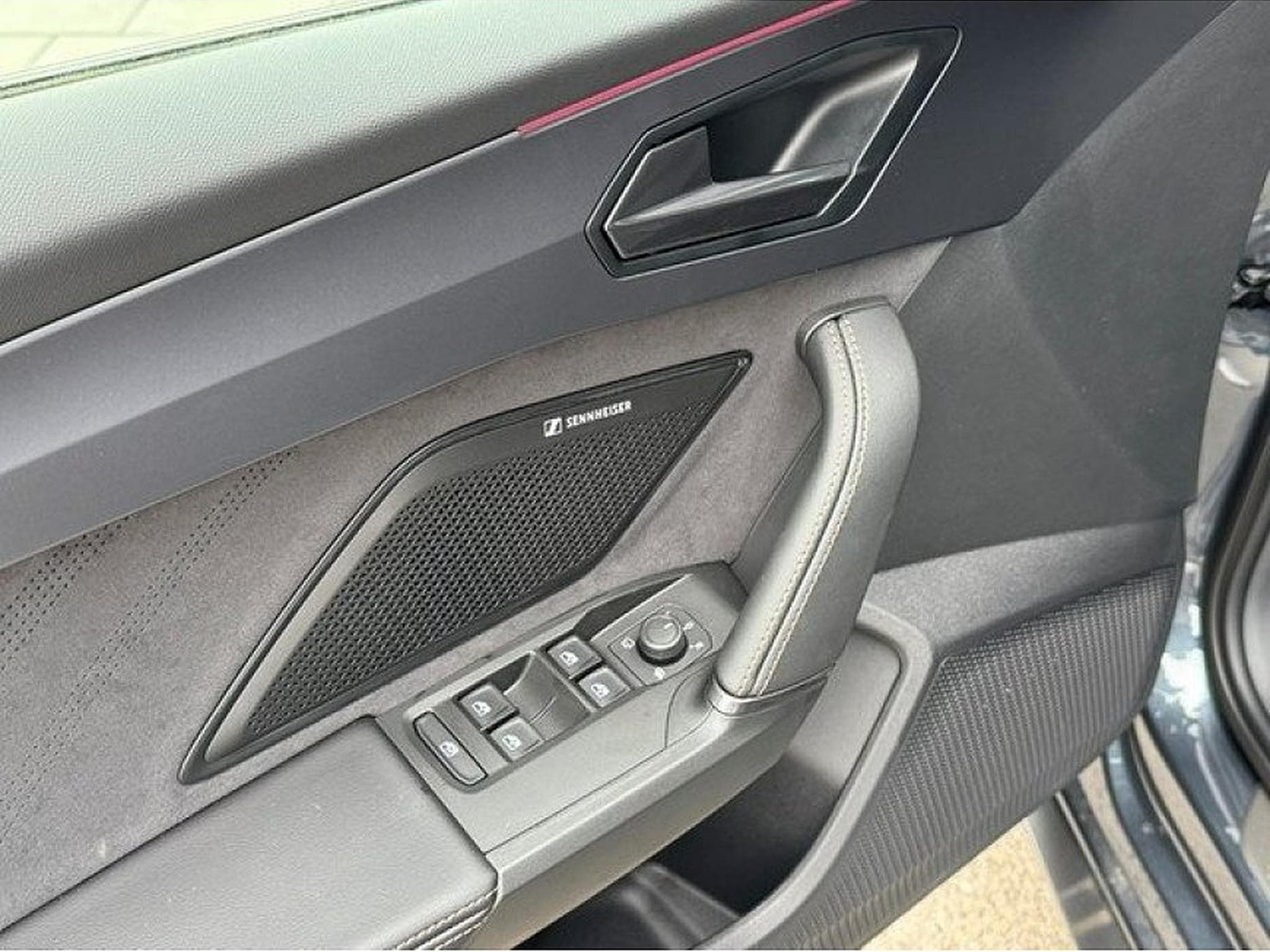 Cupra Leon (2024) - Photo 8