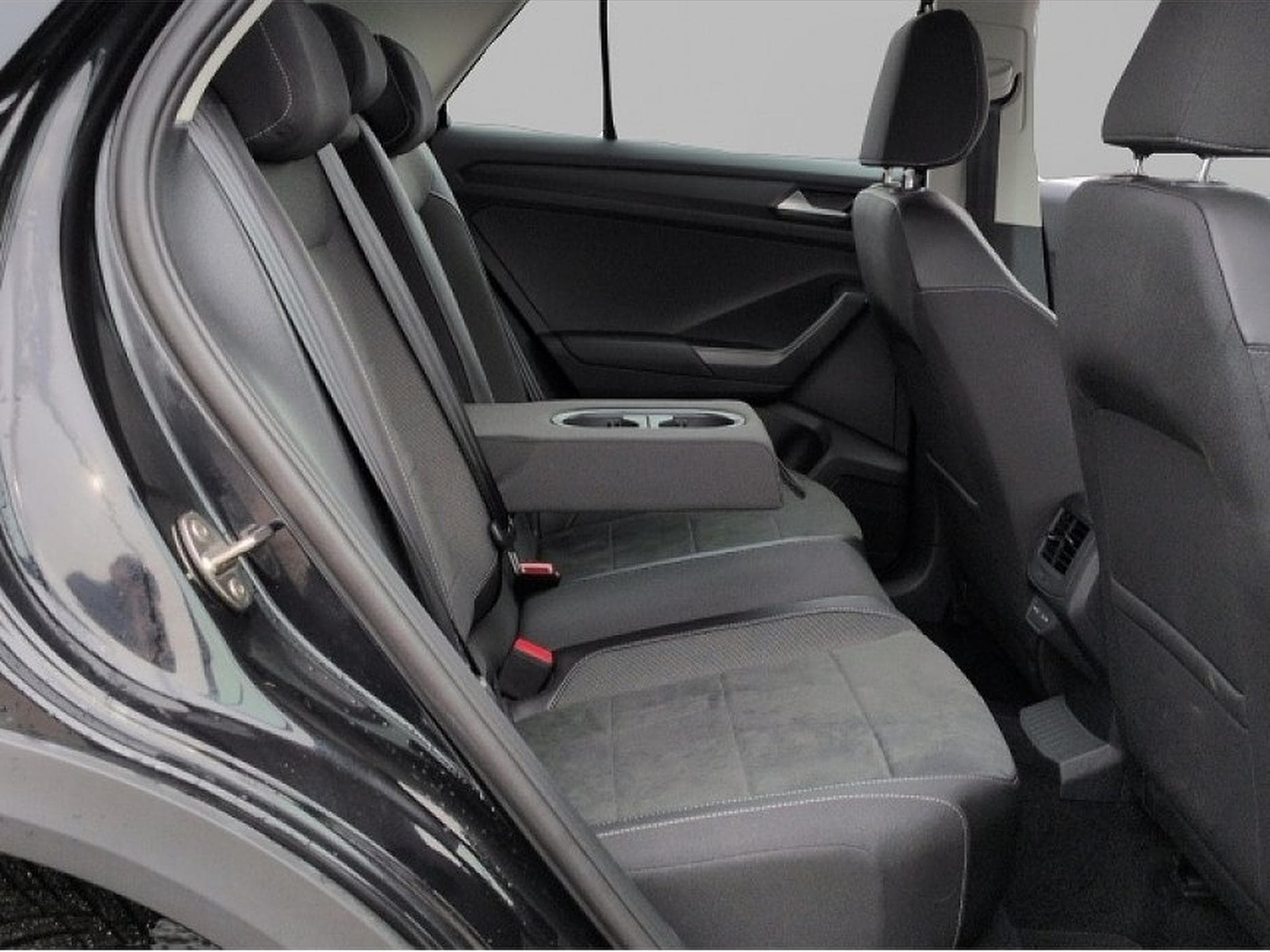 VW T-Roc (2025) - Photo 7