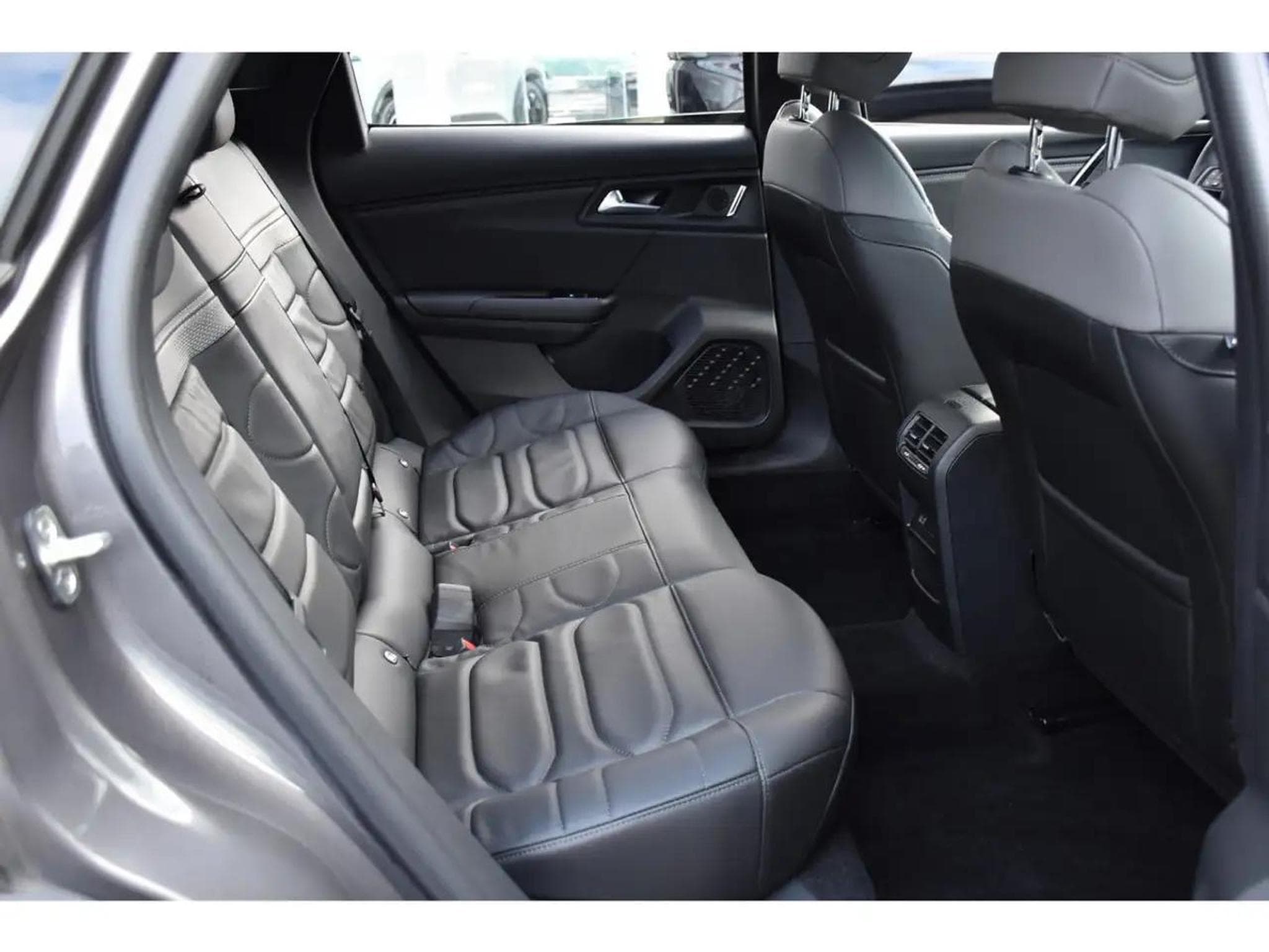 Citroën C5 X (2024) - Photo 8