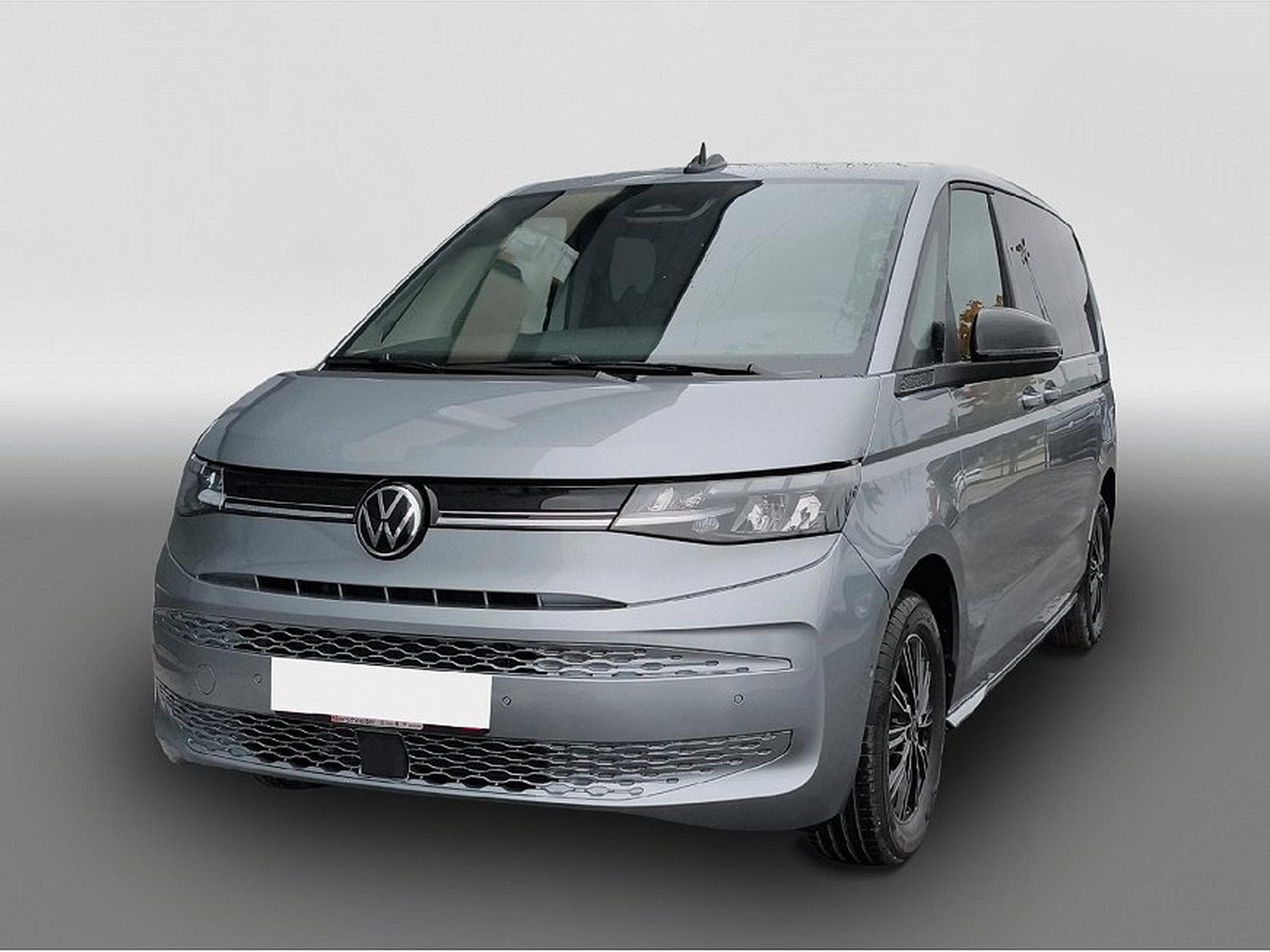 VW Multivan (2025) - Photo 1