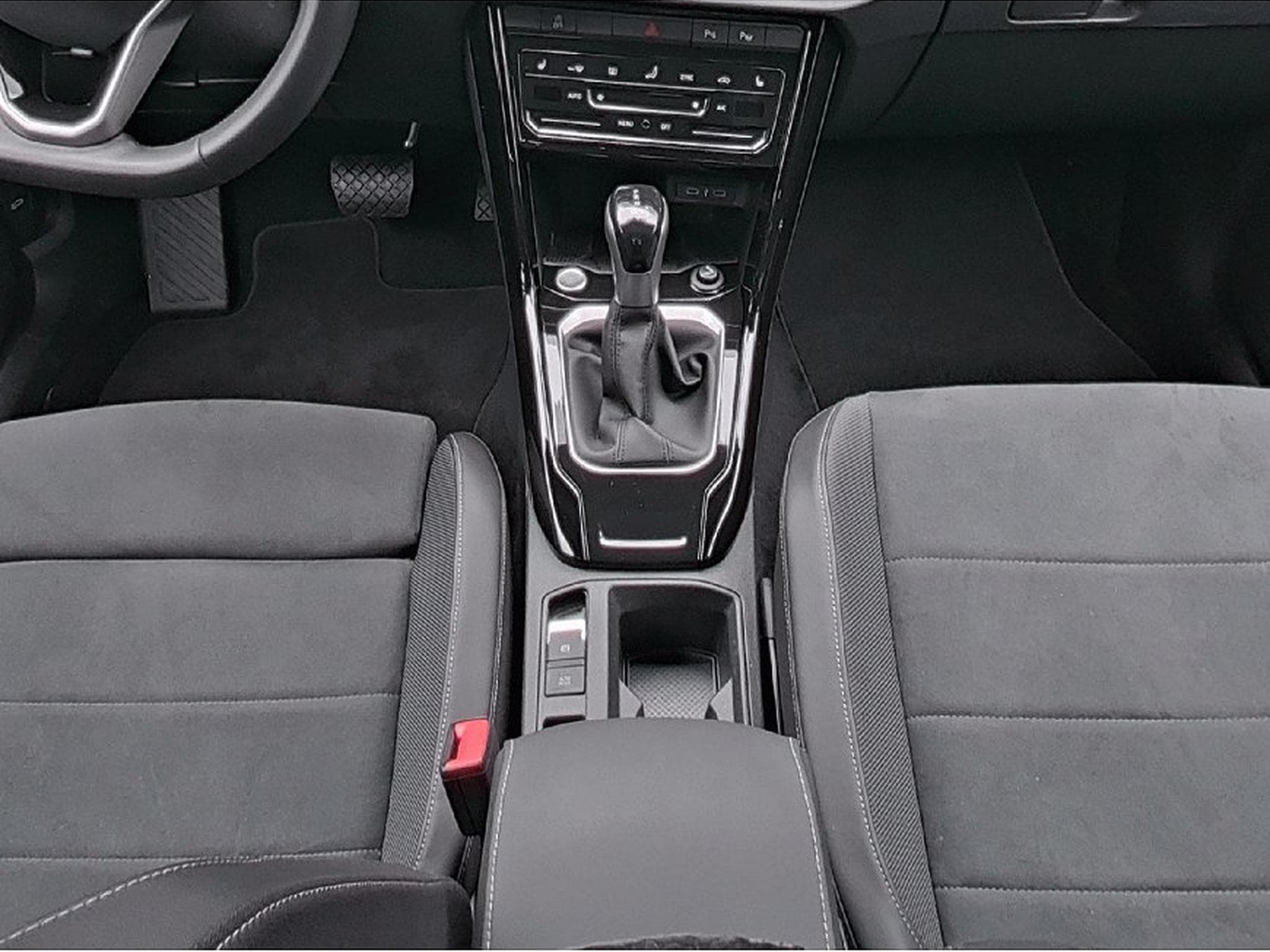 VW T-Roc (2025) - Photo 12