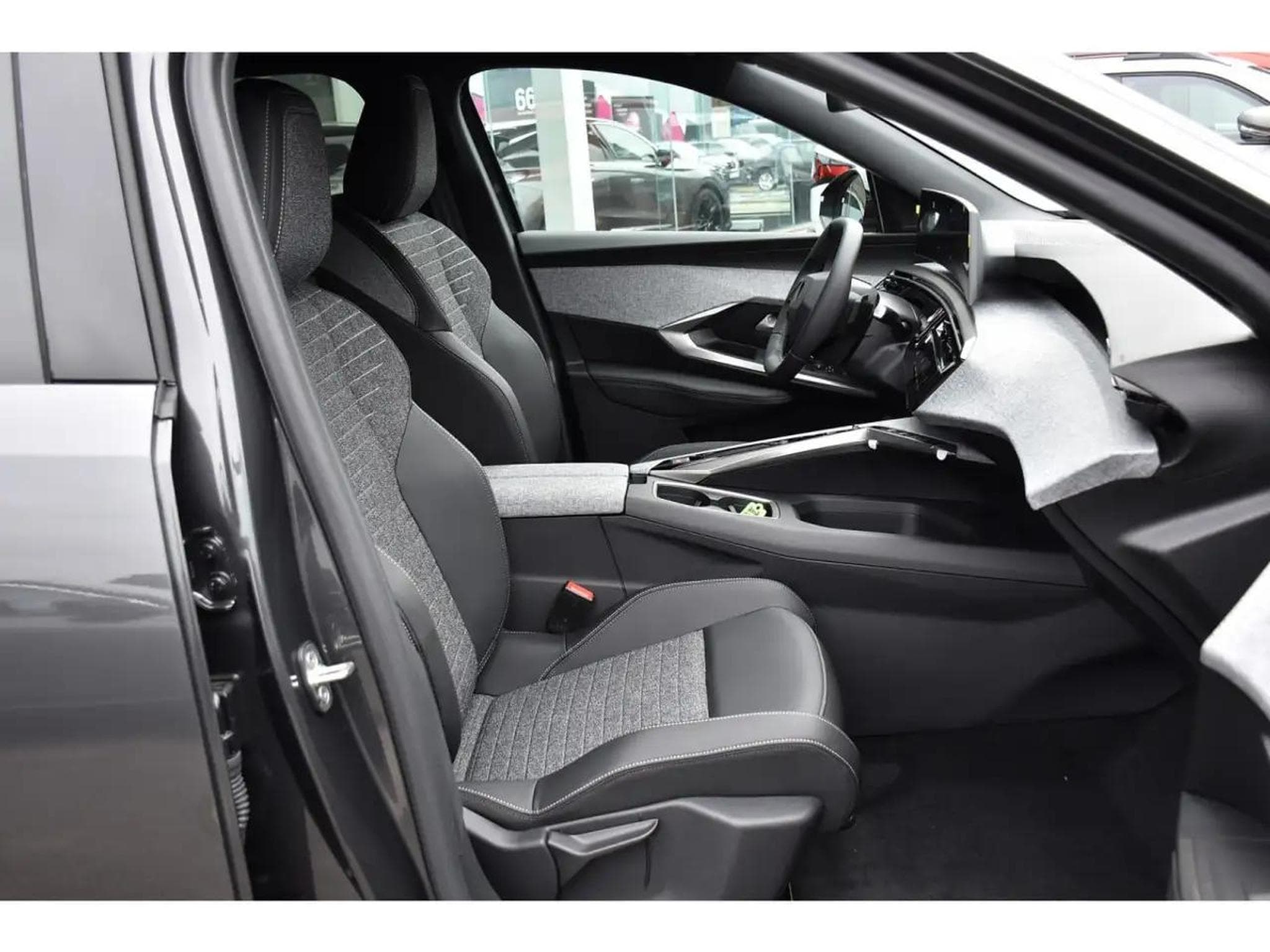 Peugeot 3008 (2025) - Photo 7