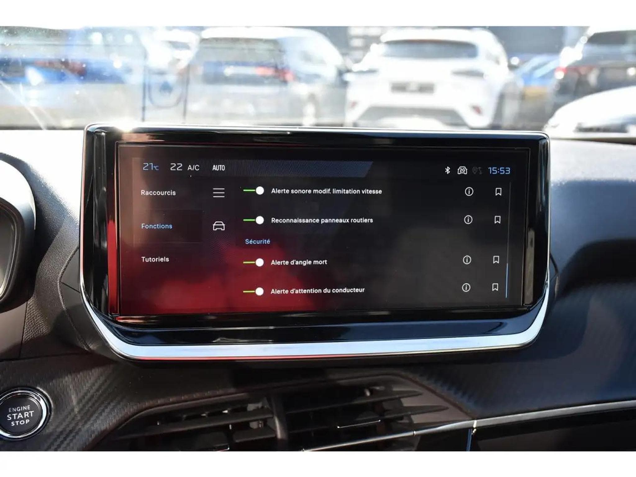 Peugeot 2008 (2025) - Photo 17