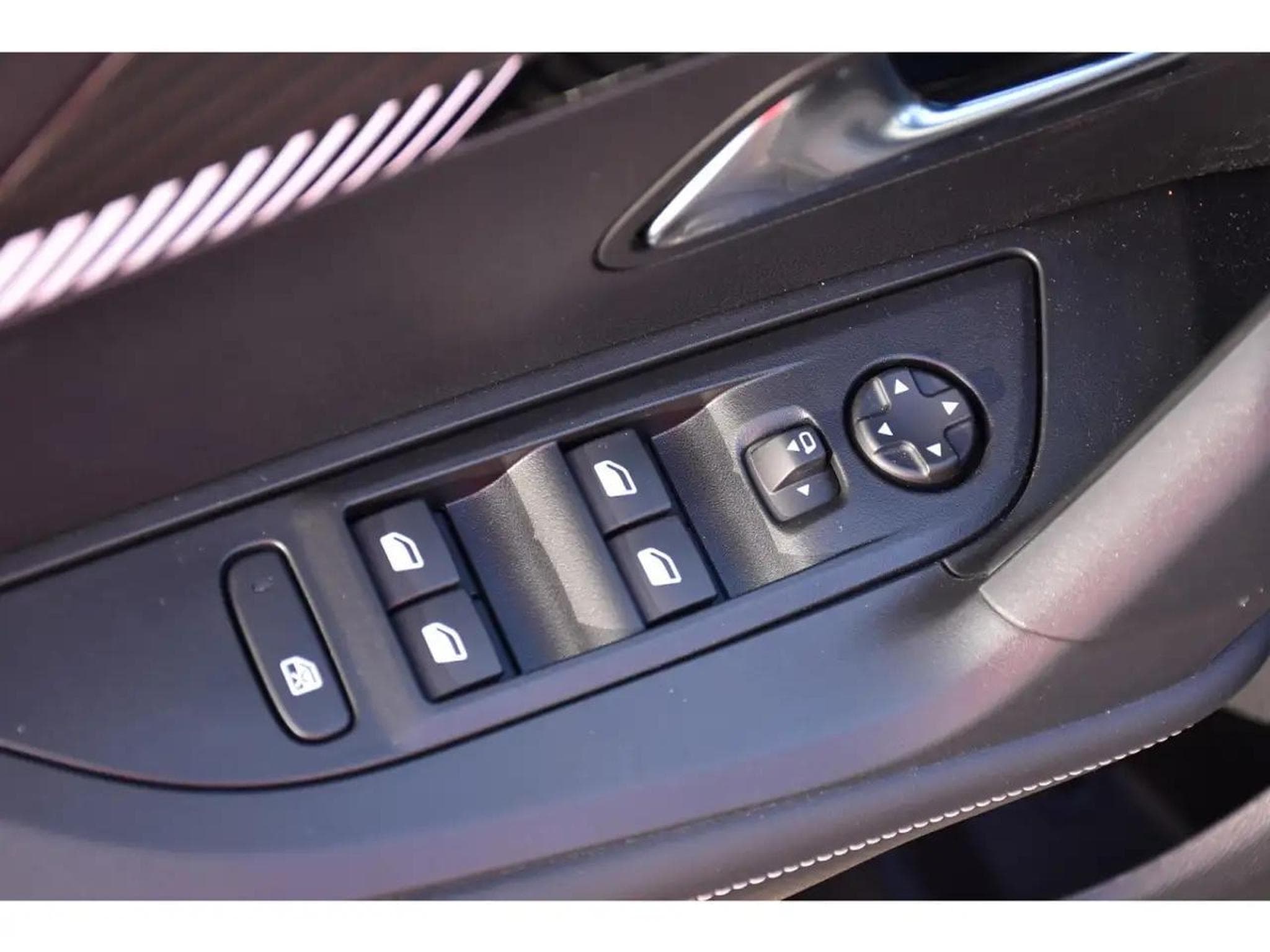 Peugeot 2008 (2025) - Photo 22