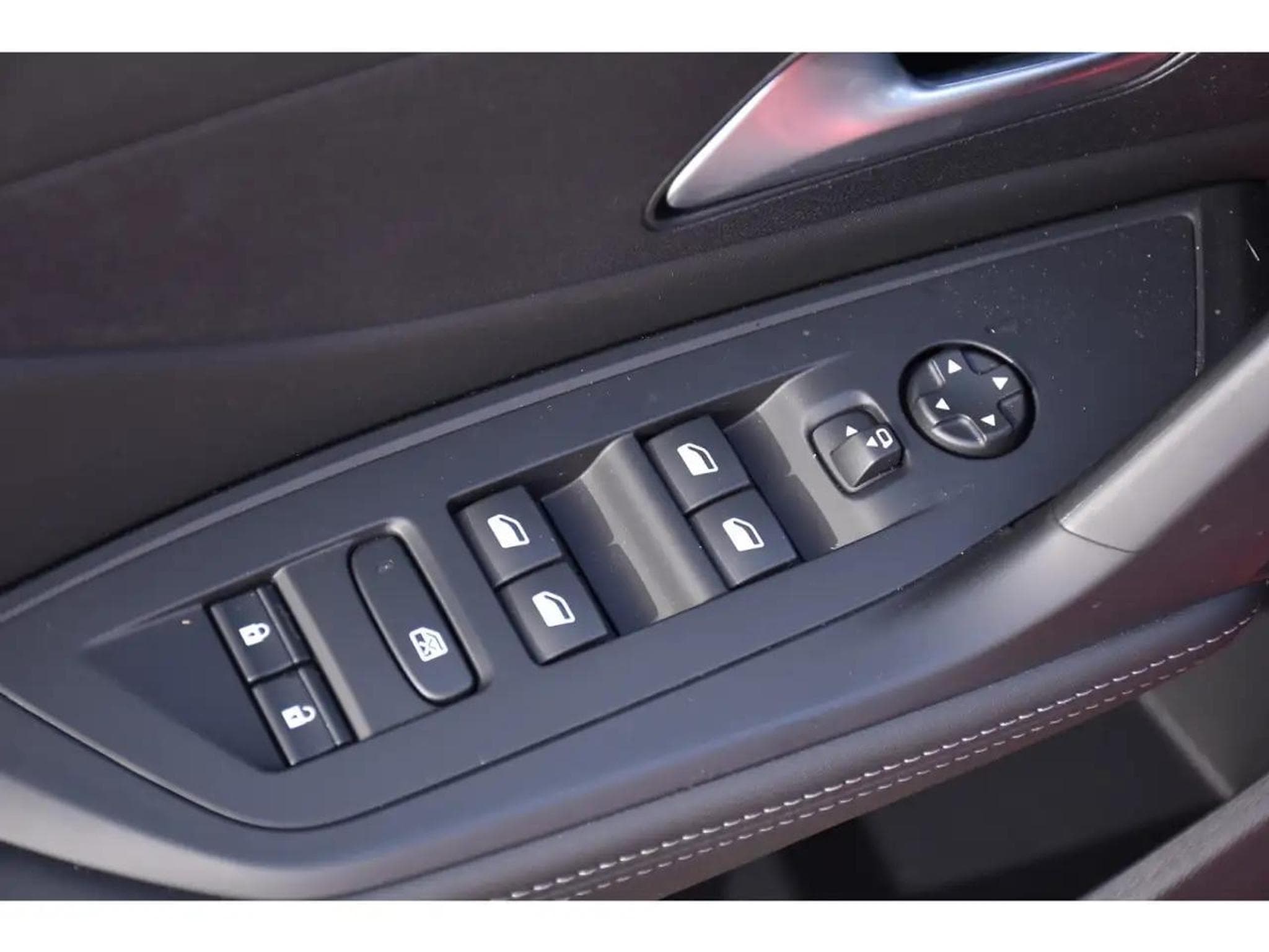 Peugeot 308 (2025) - Photo 24