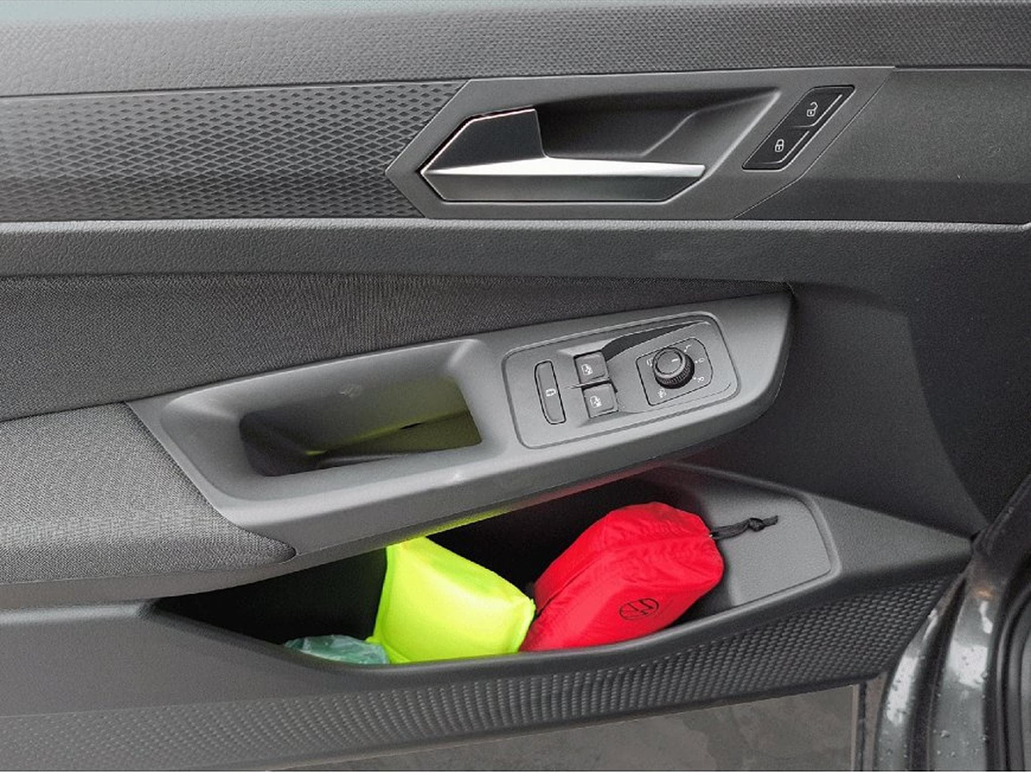 VW Caddy (2025) - Photo 9