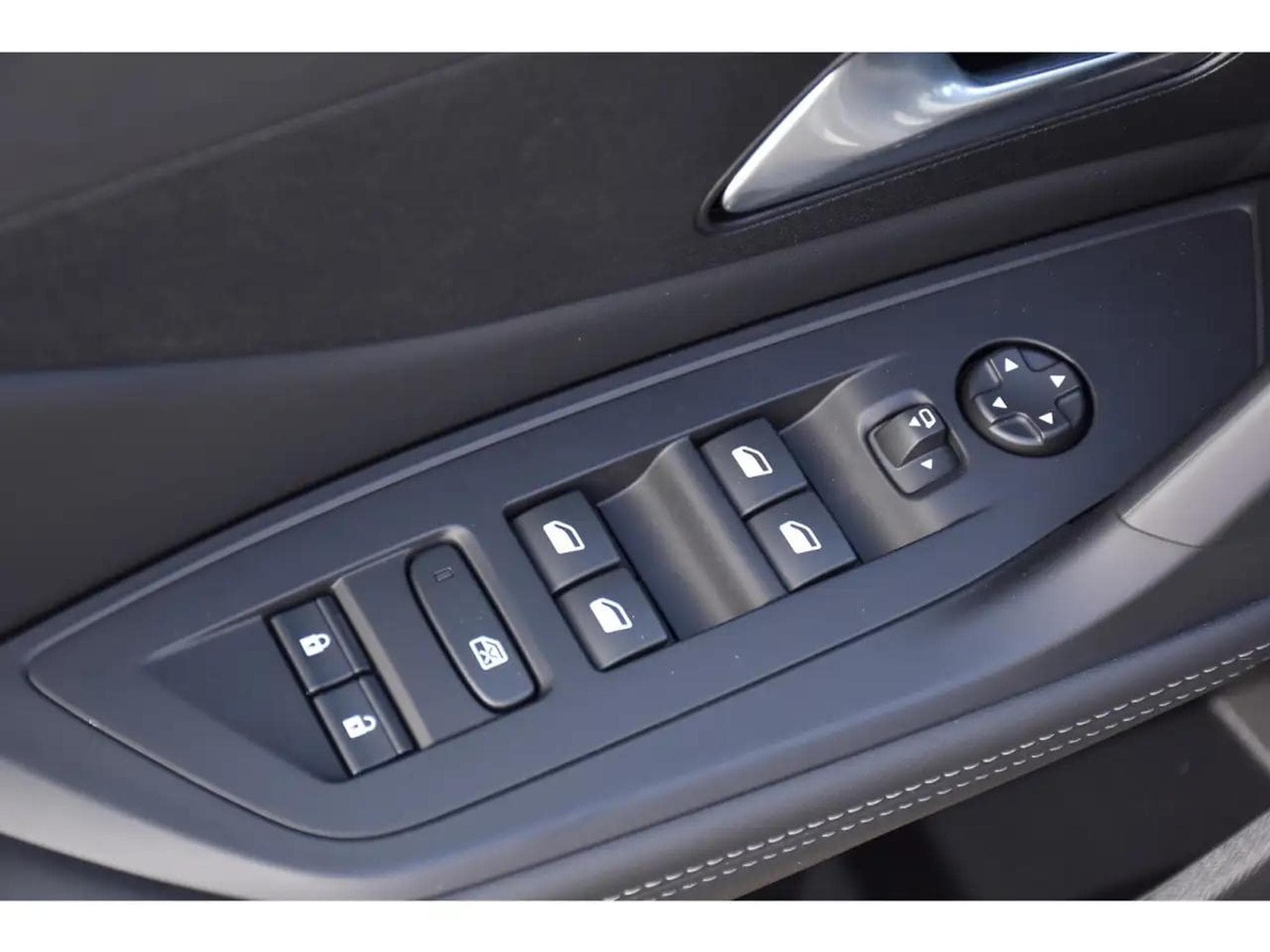 Peugeot 308 (2025) - Photo 24