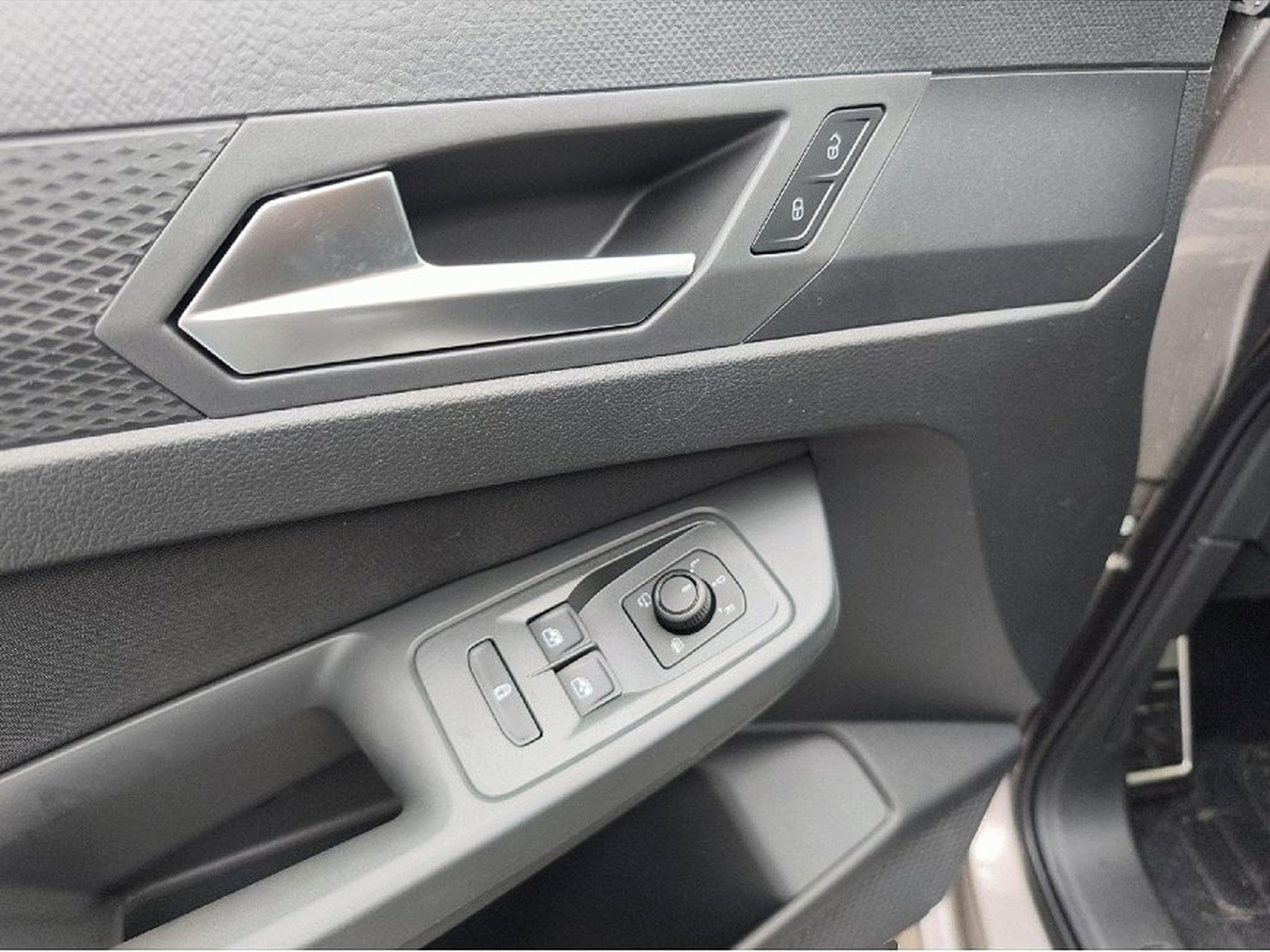 VW Caddy (2025) - Photo 10