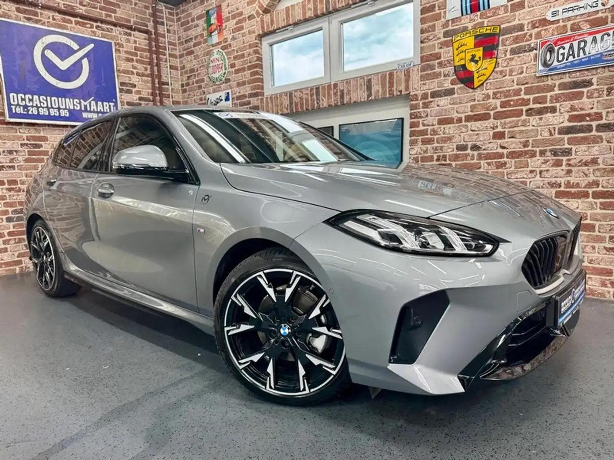 BMW 120 (2025) - Photo 1