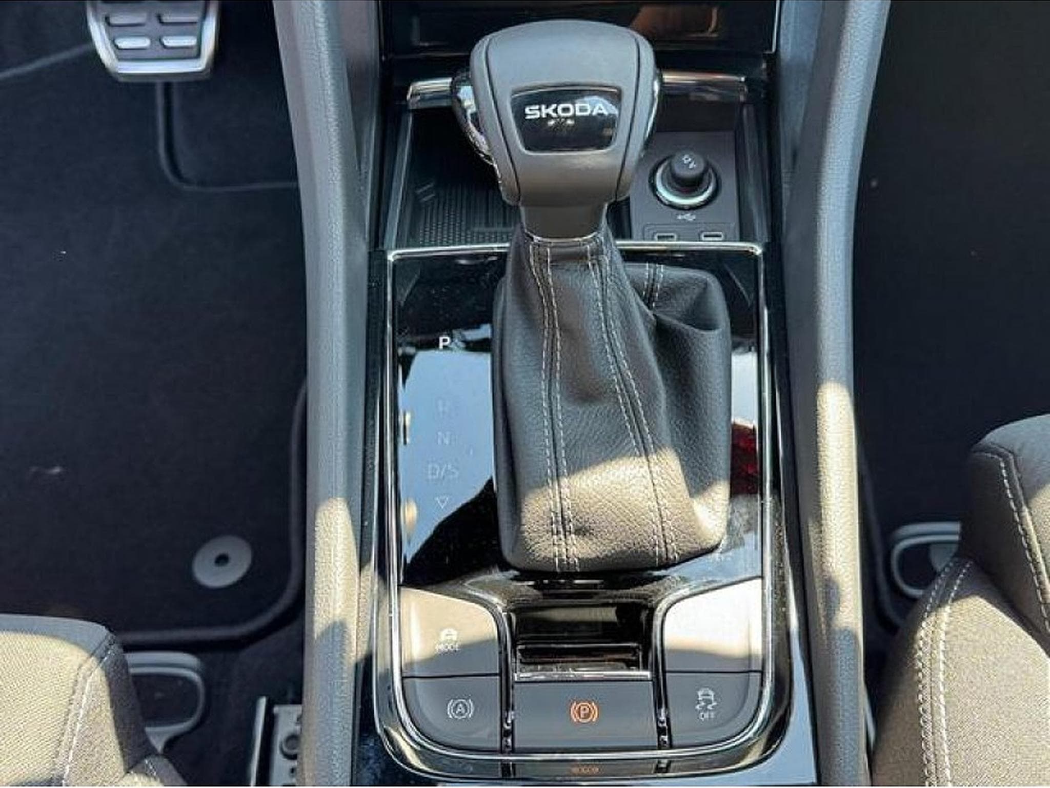 Skoda Karoq (2026) - Foto 15