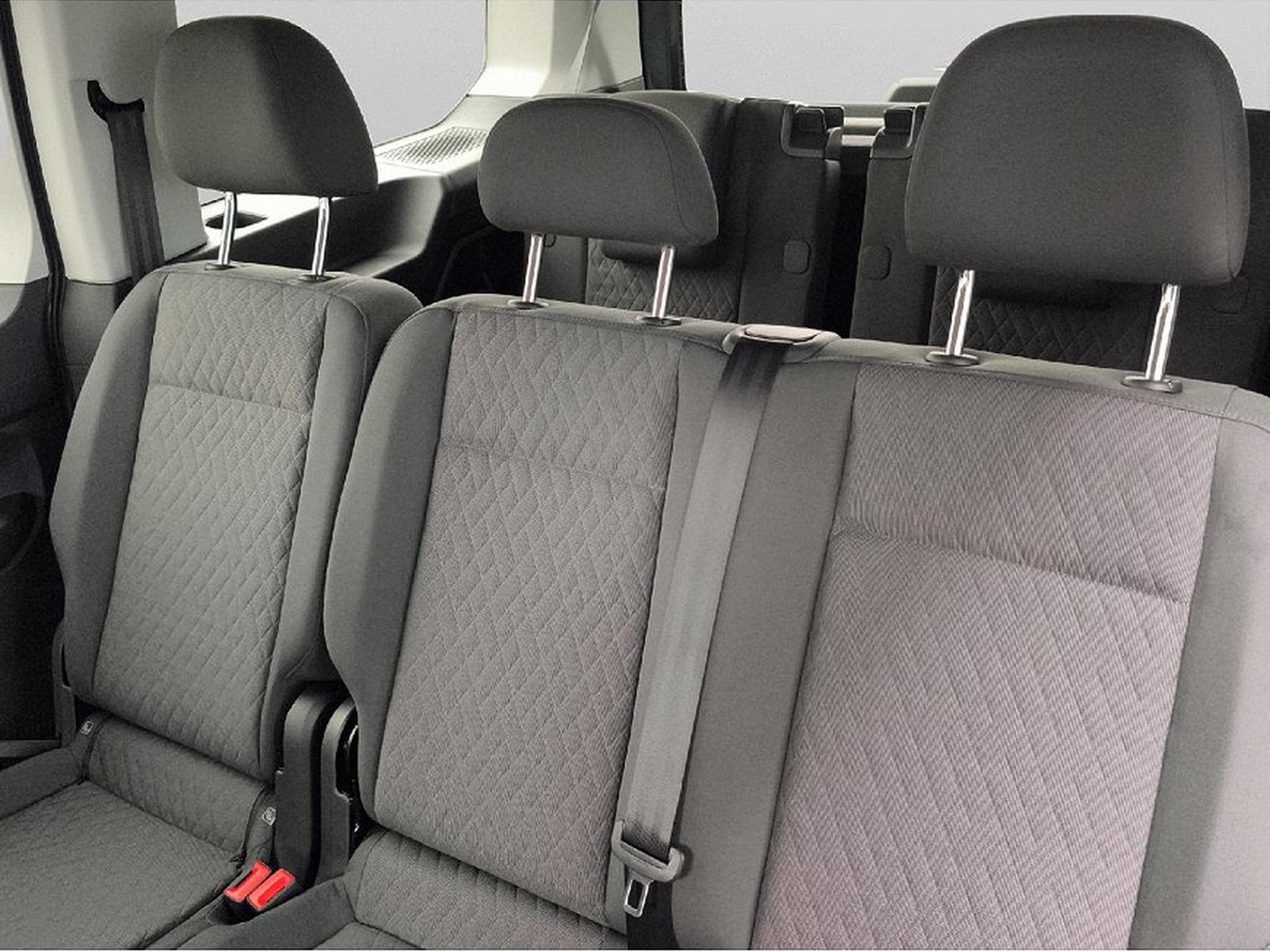 VW Caddy (2025) - Photo 11