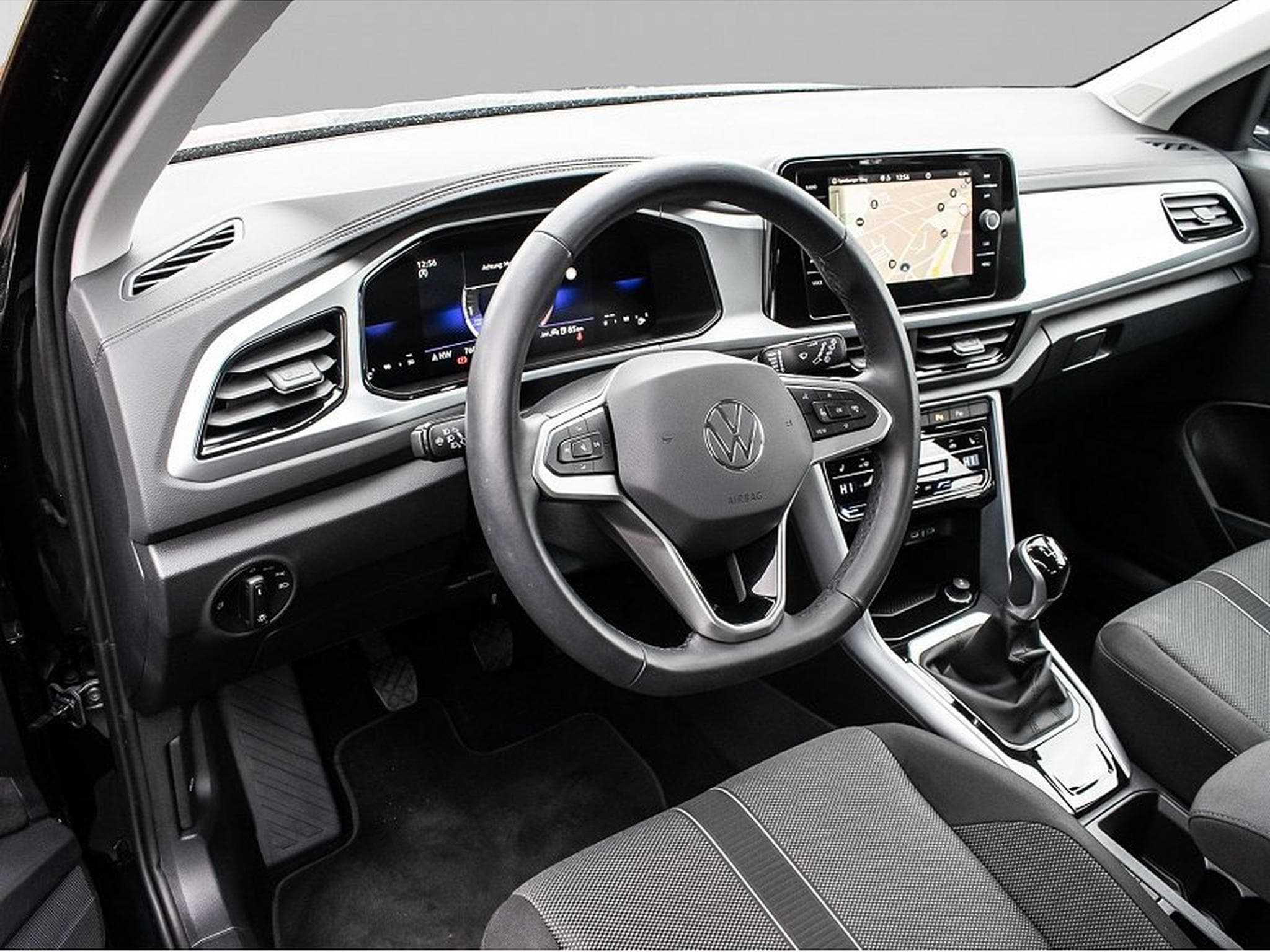 VW T-Roc (2025) - Photo 6