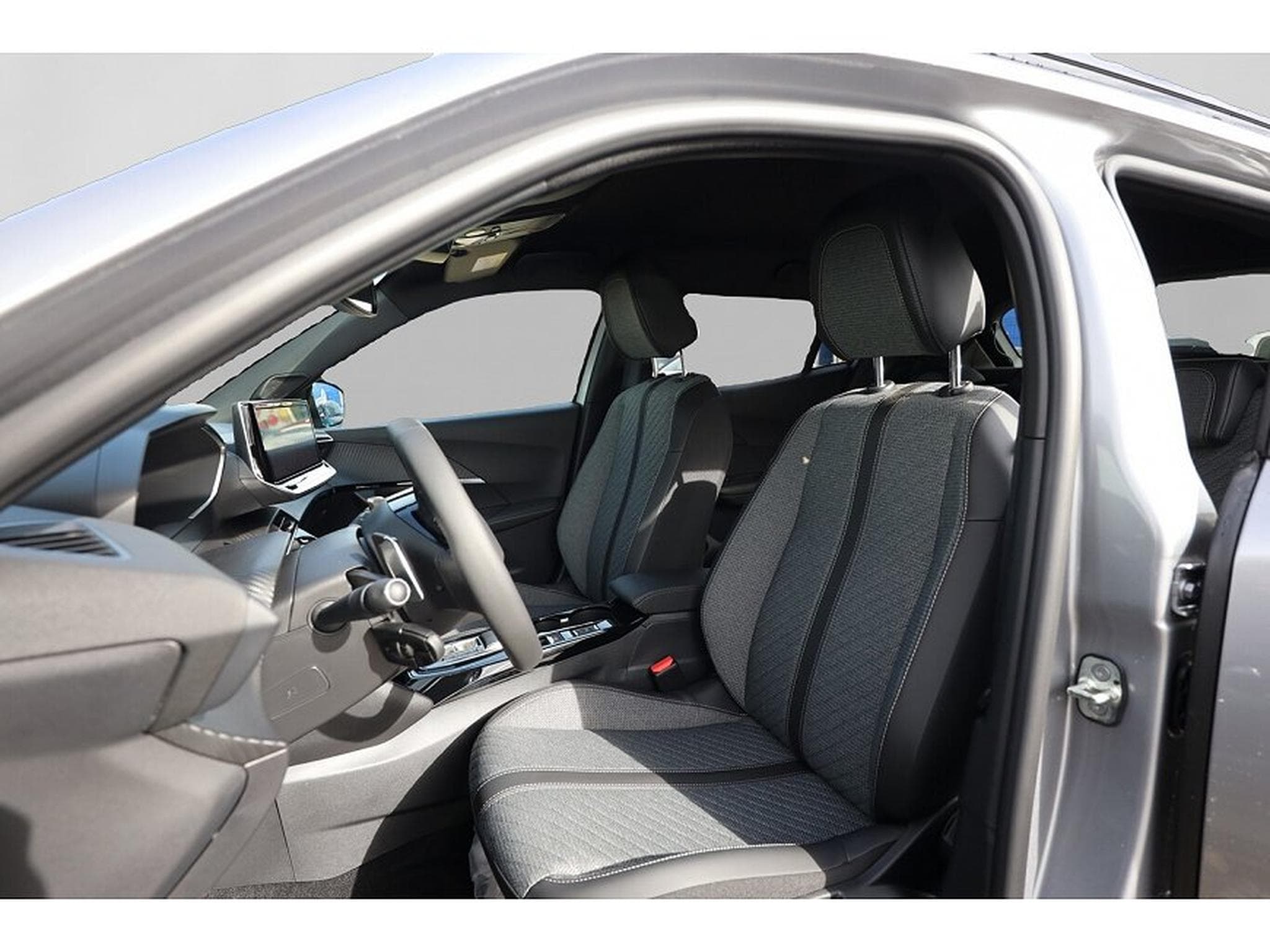 Peugeot 2008 (2025) - Photo 5