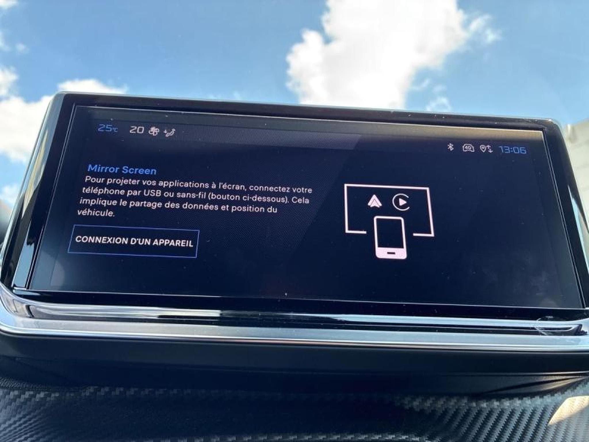 PEUGEOT 2008 1.2 100ch S&S Allure (2024) - Photo 7