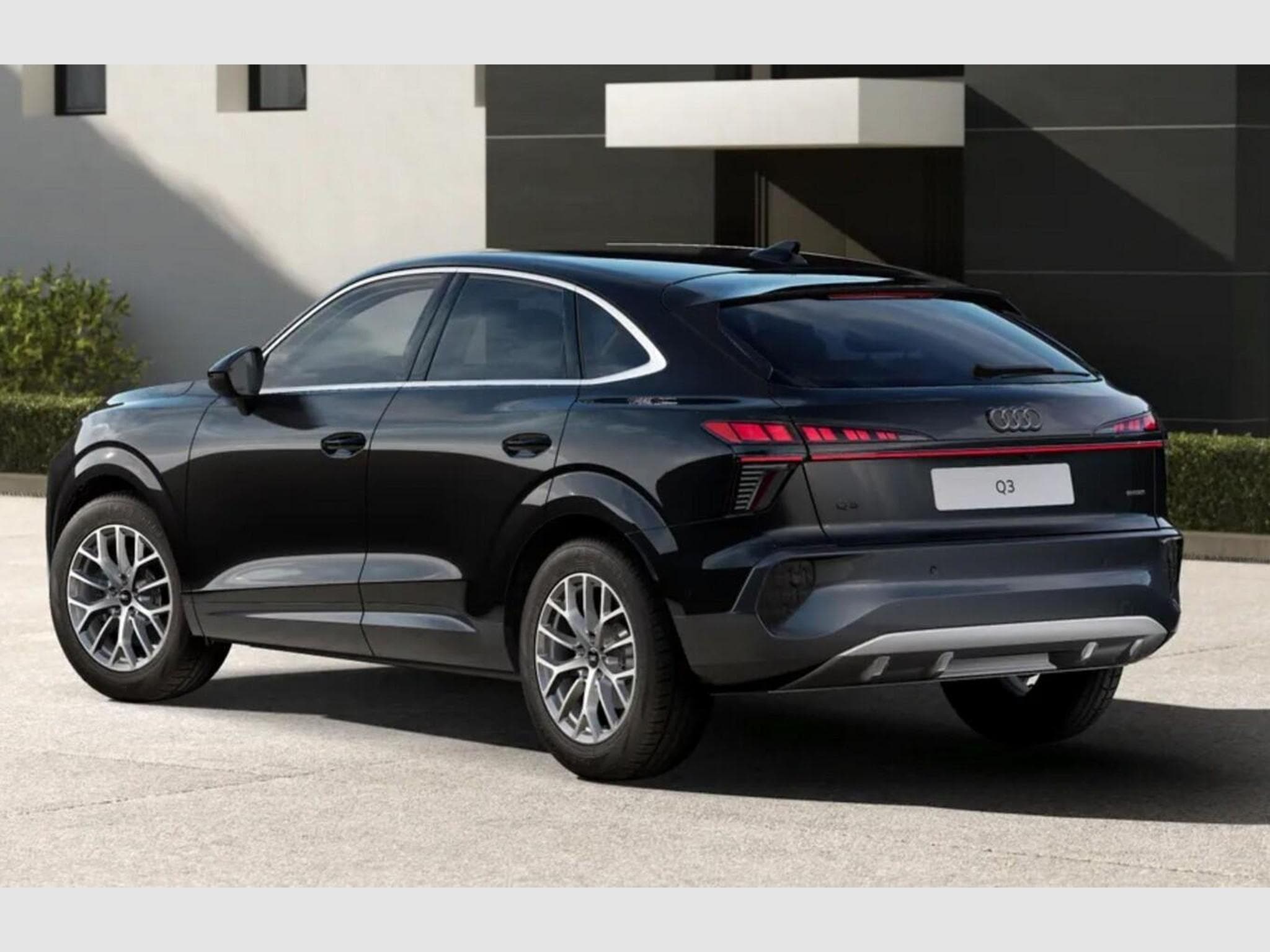 Audi Q3 Sportback Sportb neuMod (2026) - Photo 3