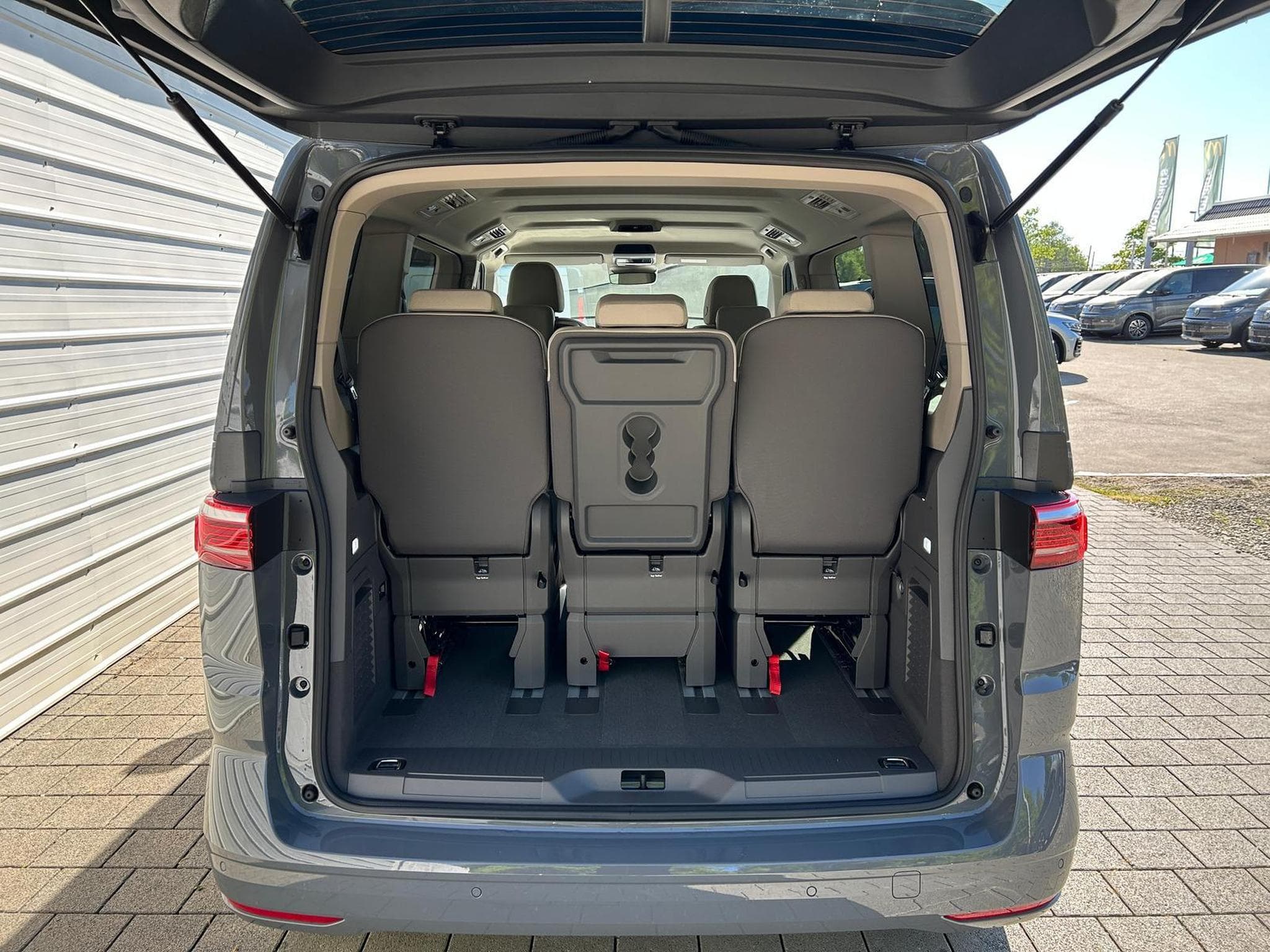 VW T7 Business (2026) - Foto 17