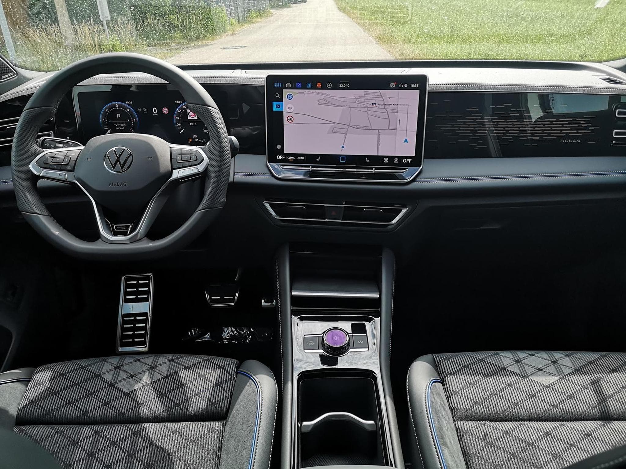 VW Tiguan 2.0 TDI 142 kW 4Motion R-Line (2025) - Photo 7