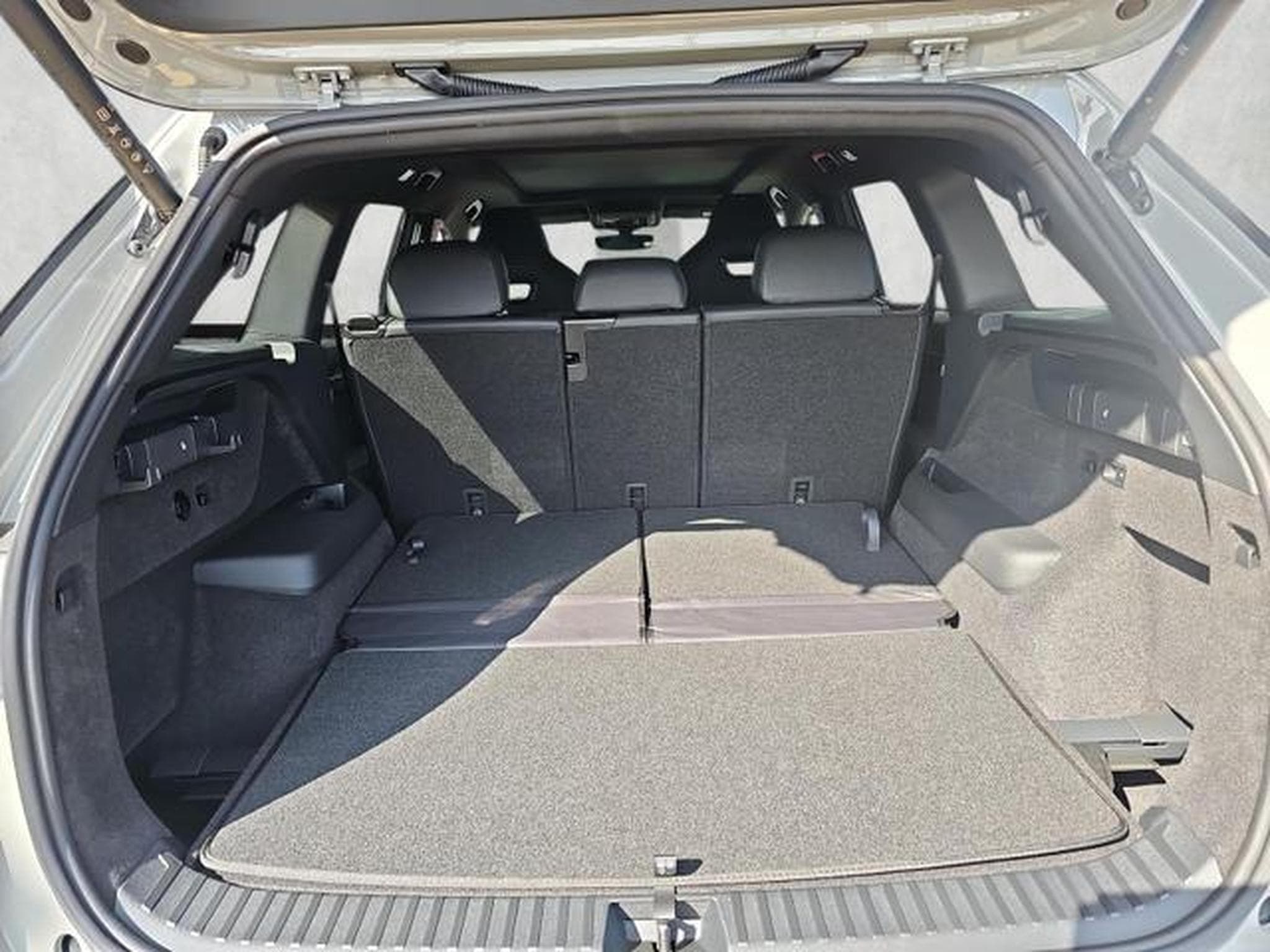 Skoda Kodiaq 1.5 TSI mHEV 110 kW Sportline (2026) - Photo 14