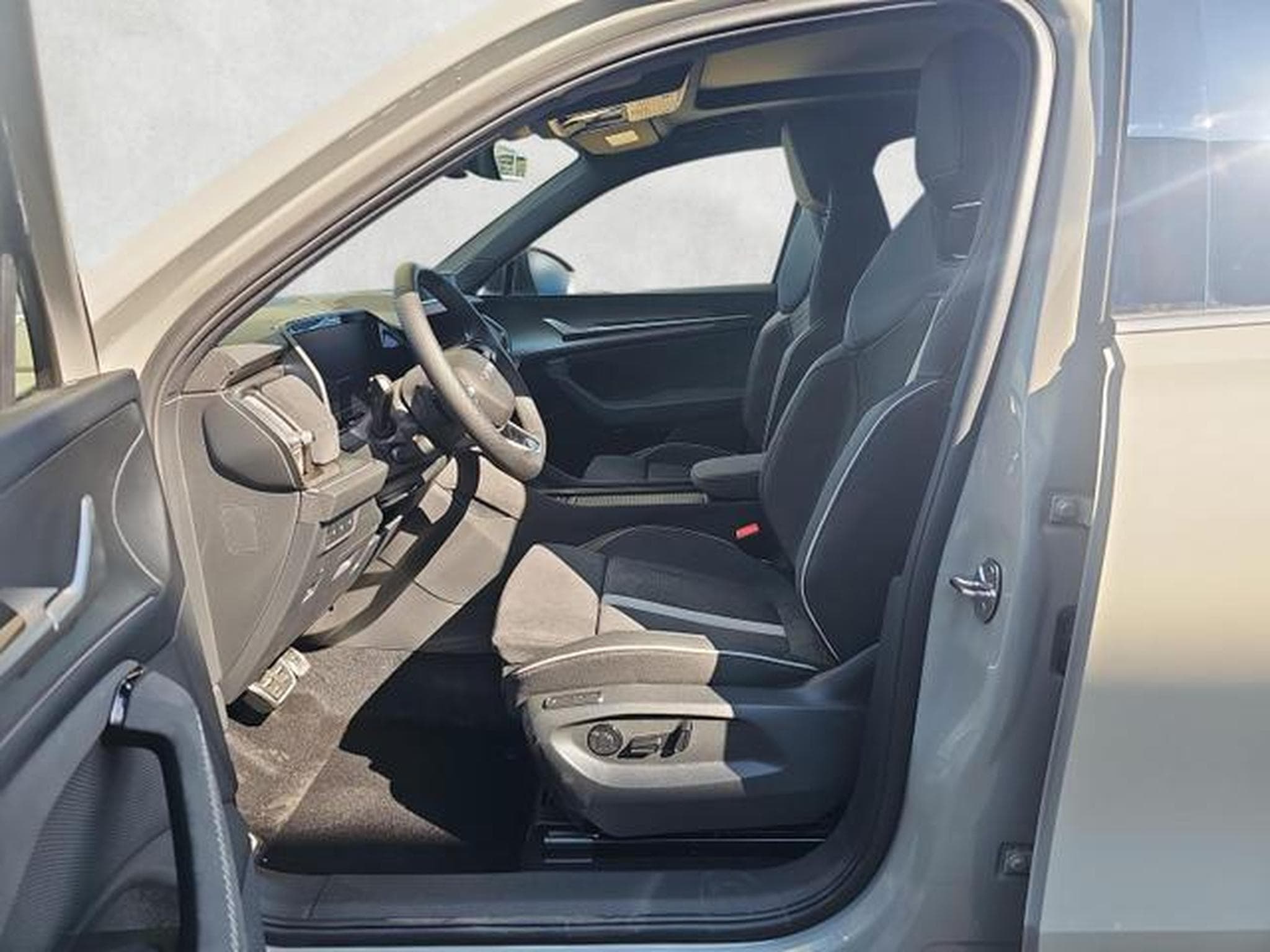 Skoda Kodiaq 1.5 TSI mHEV 110 kW Sportline (2026) - Photo 9