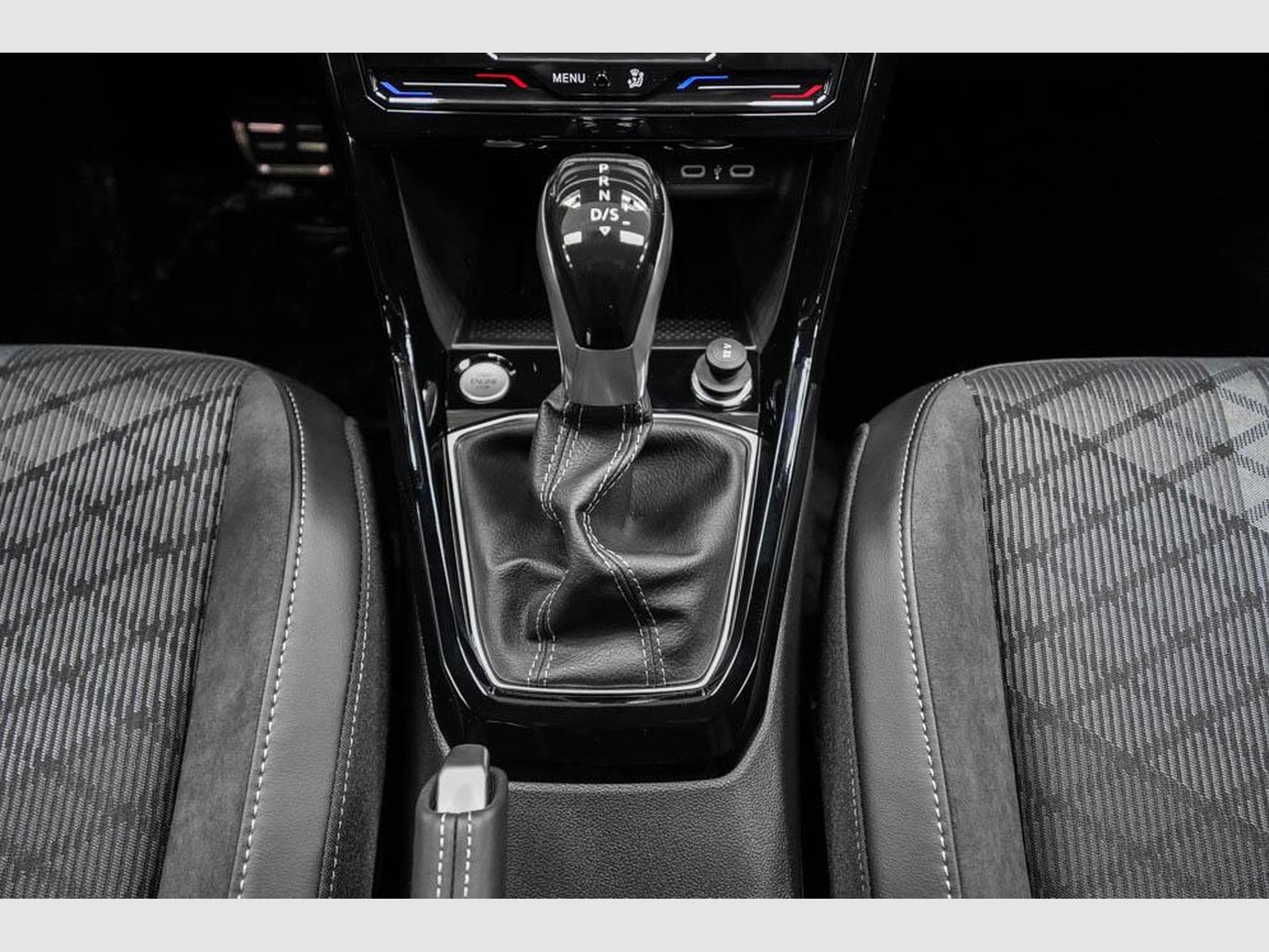 VW T-Cross 1,0 TSI DSG (2026) - Photo 12