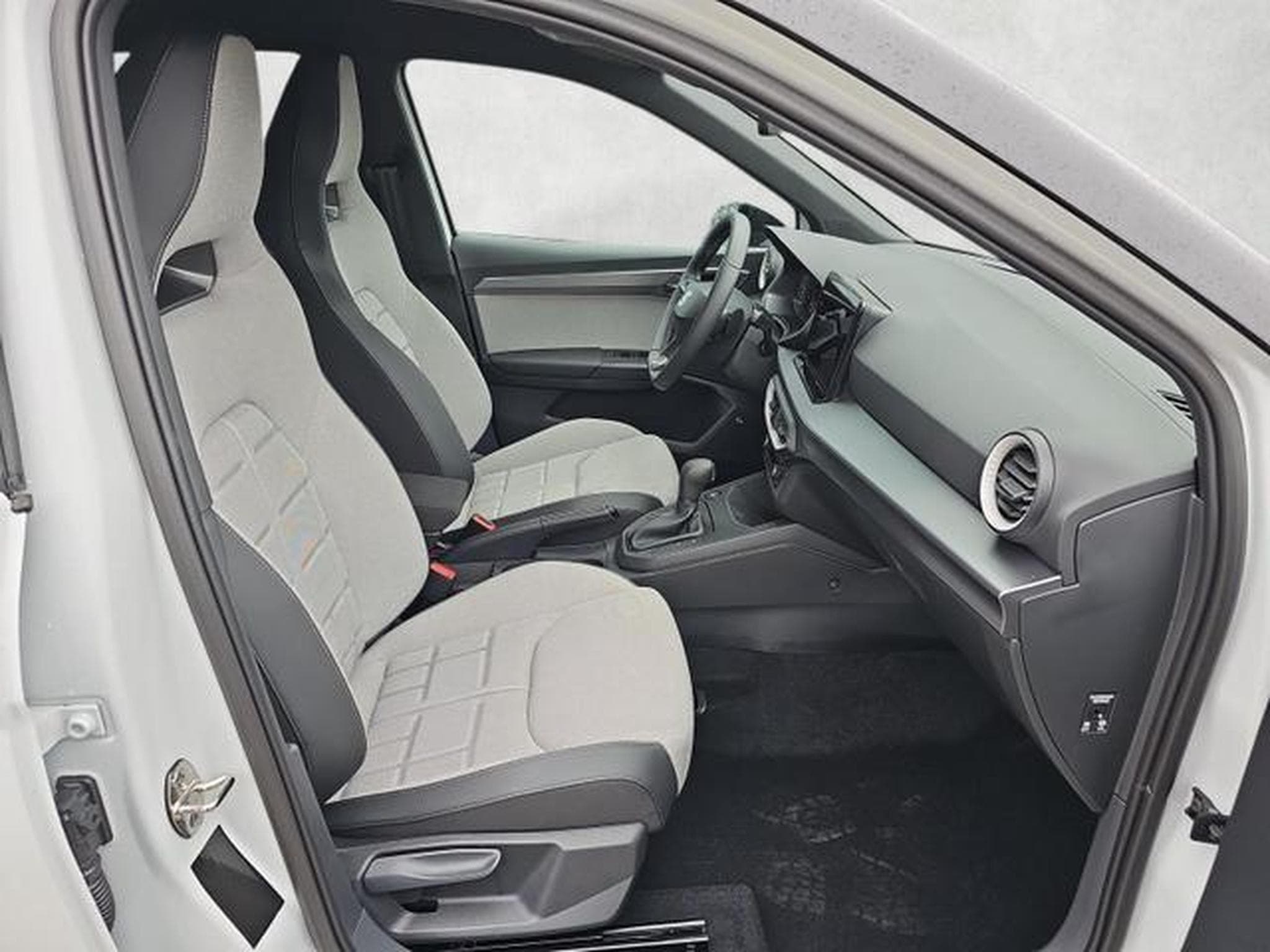 Seat Arona 1.5 TSI 110 kW FR (2026) - Photo 10