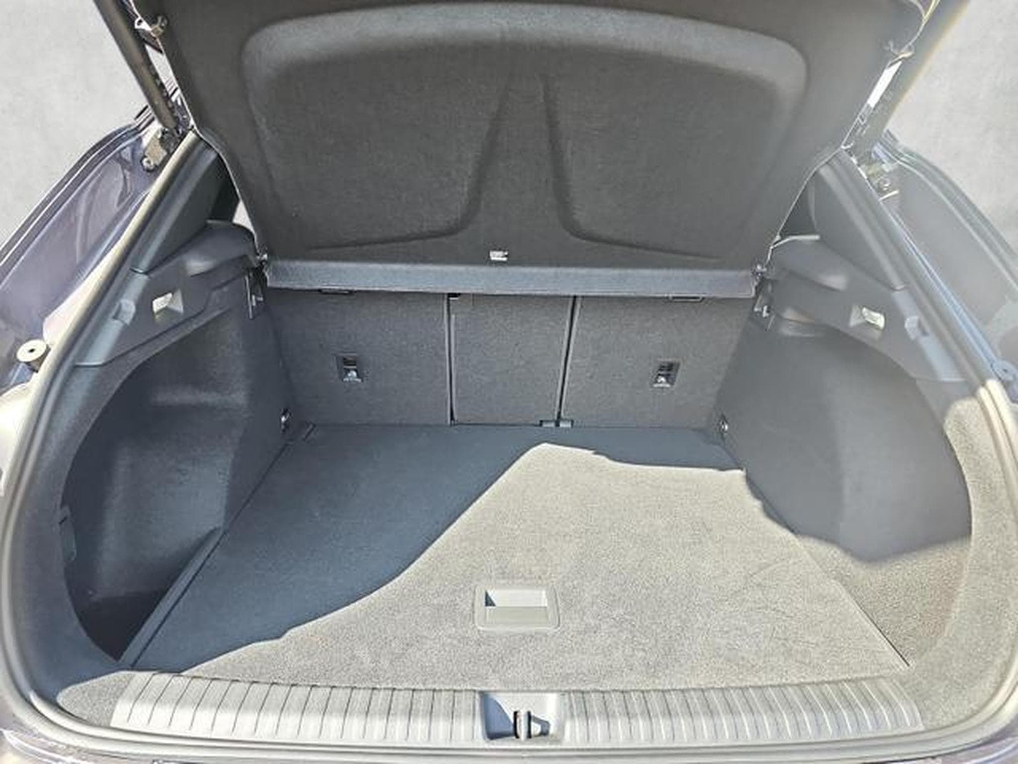 Cupra Terramar 1.5 eTSI 110 kW (2025) - Photo 14