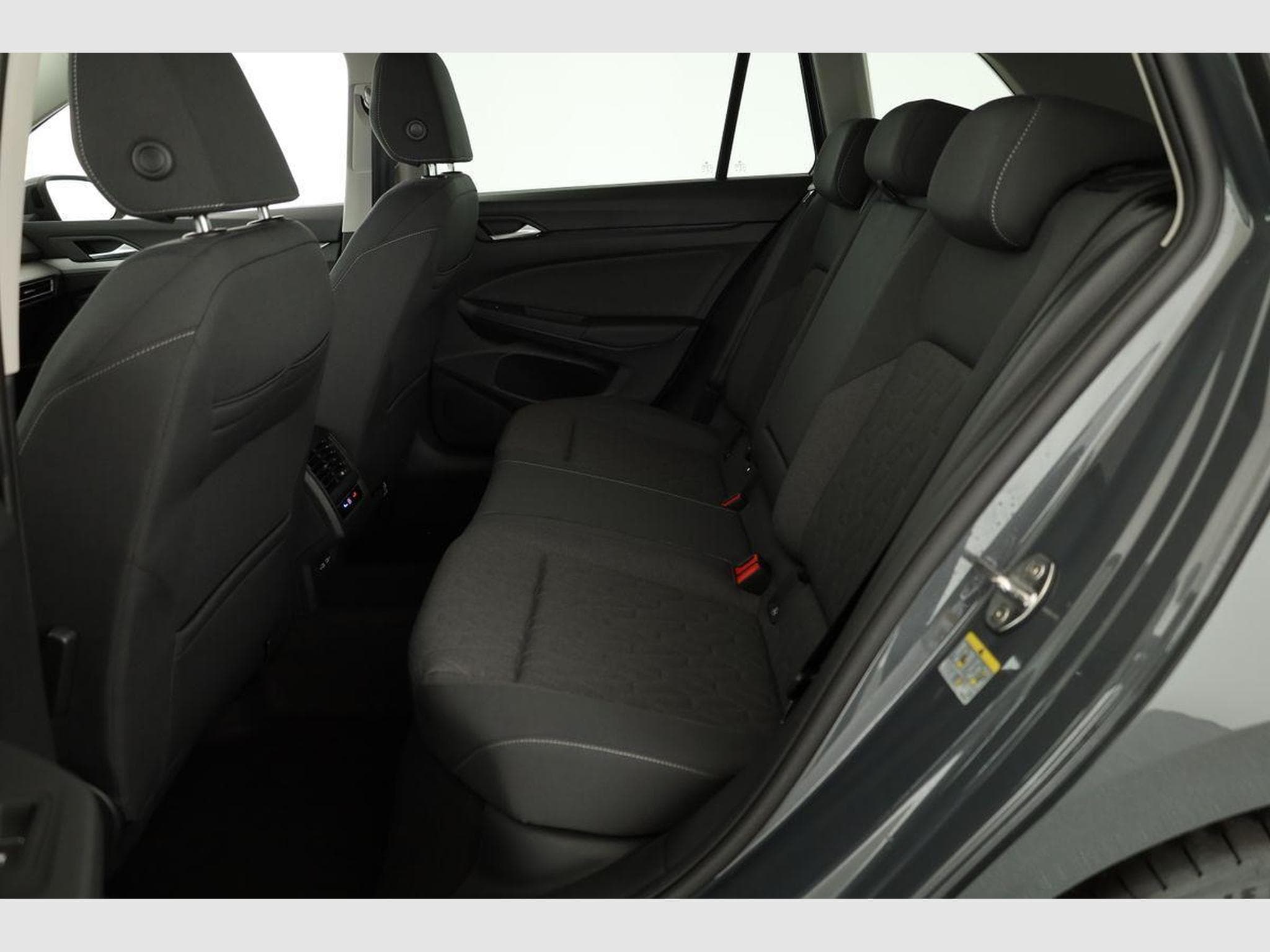 VW Golf Variant 1.5 TSI 110 kW Life (2026) - Photo 10