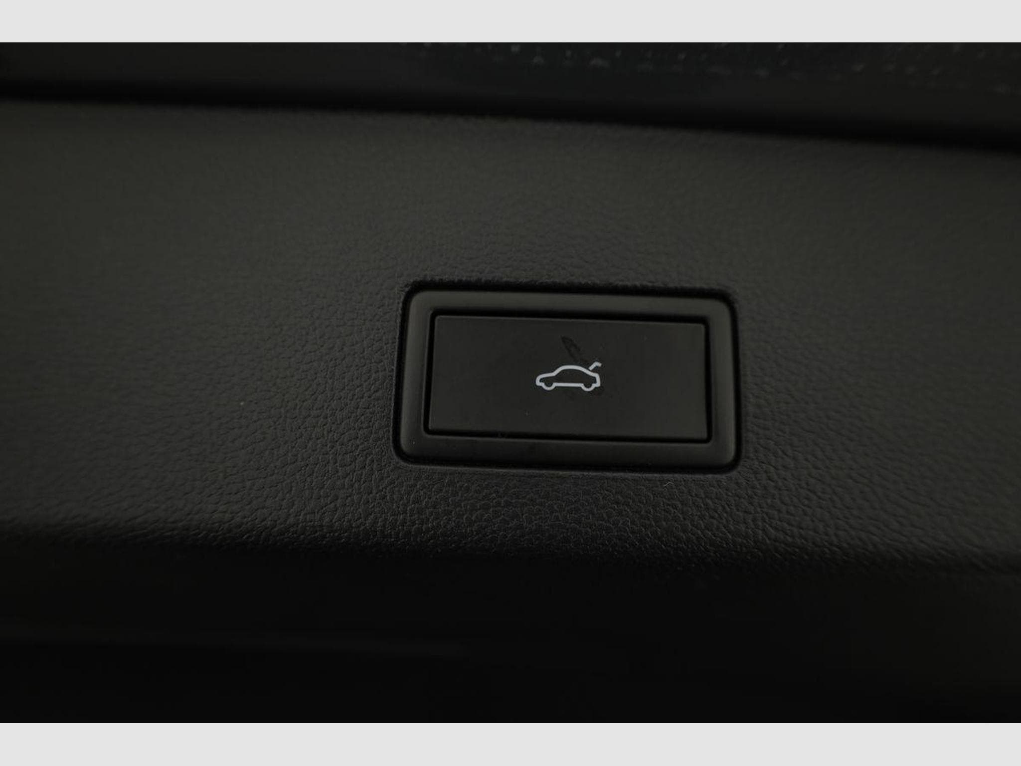 VW Golf Variant 1.5 TSI 110 kW Life (2026) - Photo 12