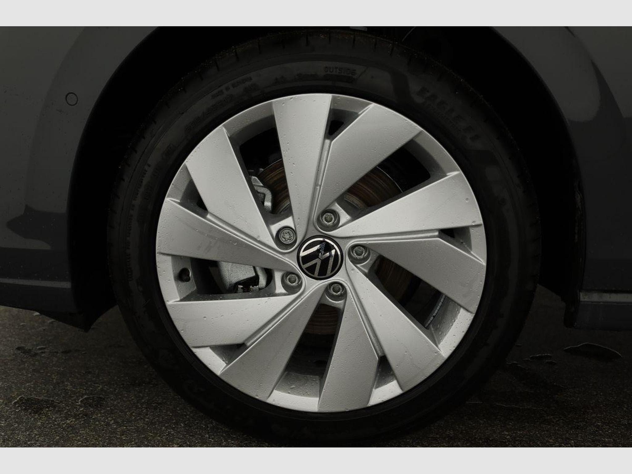 VW Golf Variant 1.5 TSI 110 kW Life (2026) - Photo 15