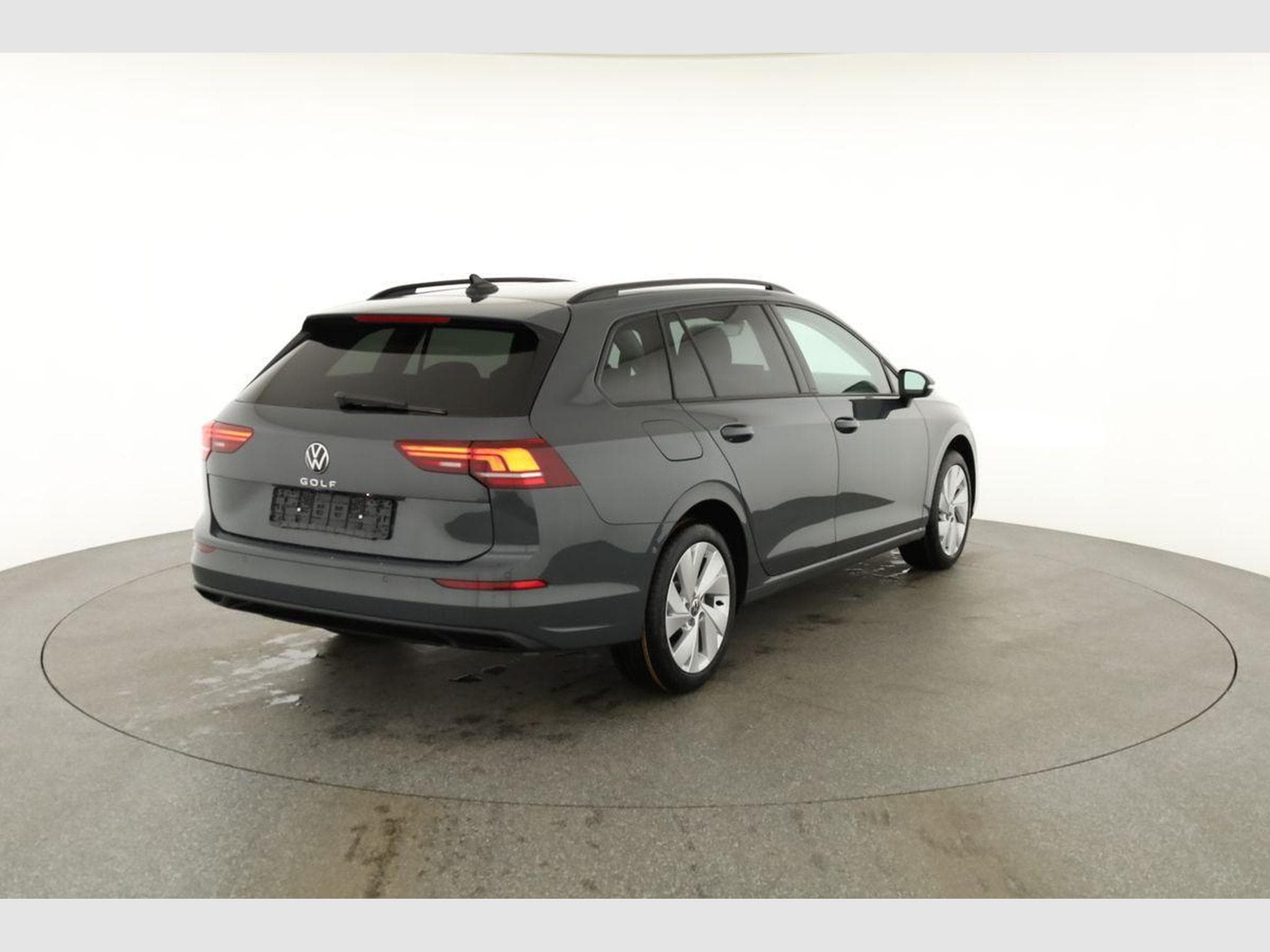 VW Golf Variant 1.5 TSI 110 kW Life (2026) - Photo 18