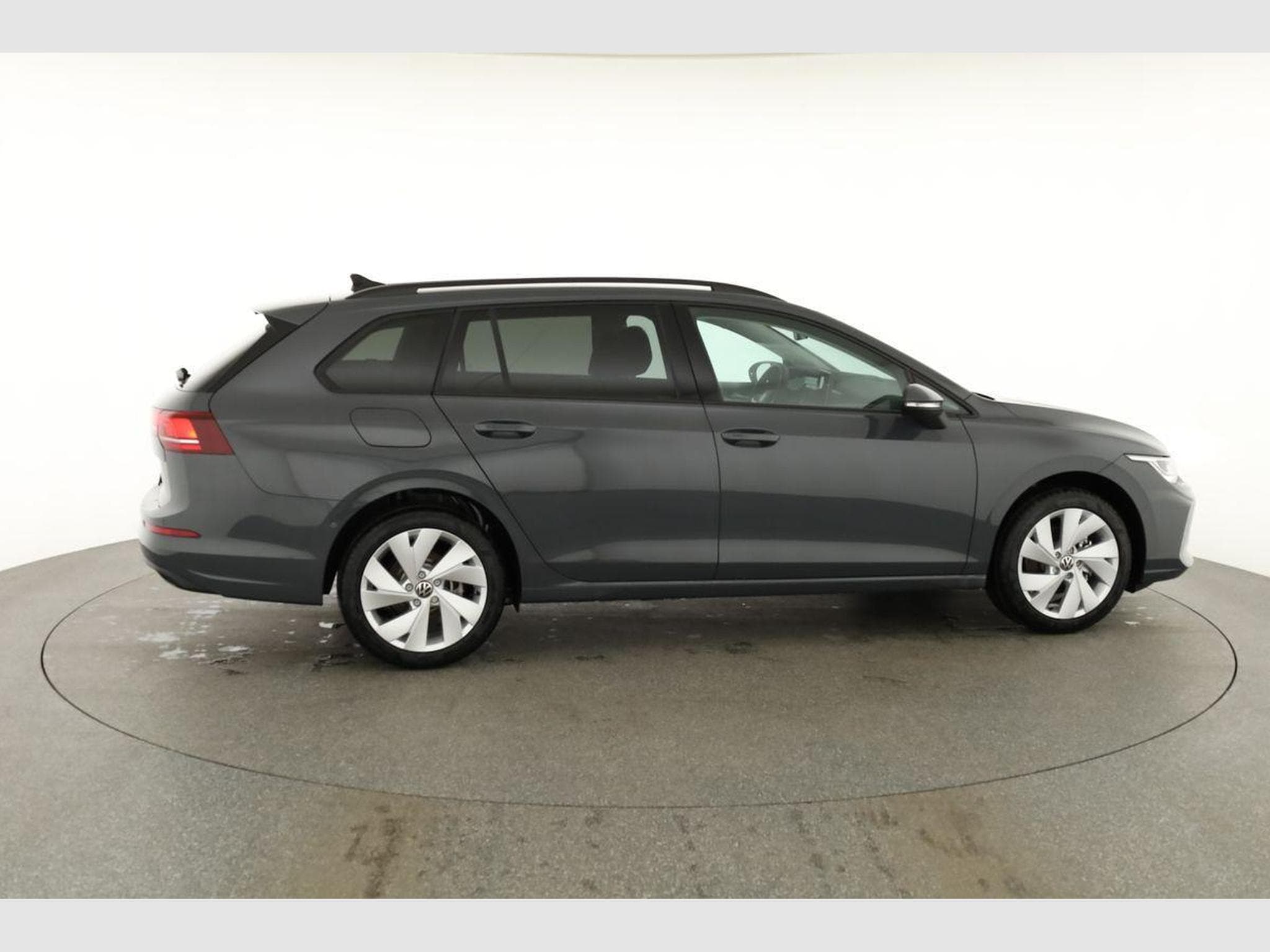 VW Golf Variant 1.5 TSI 110 kW Life (2026) - Photo 21