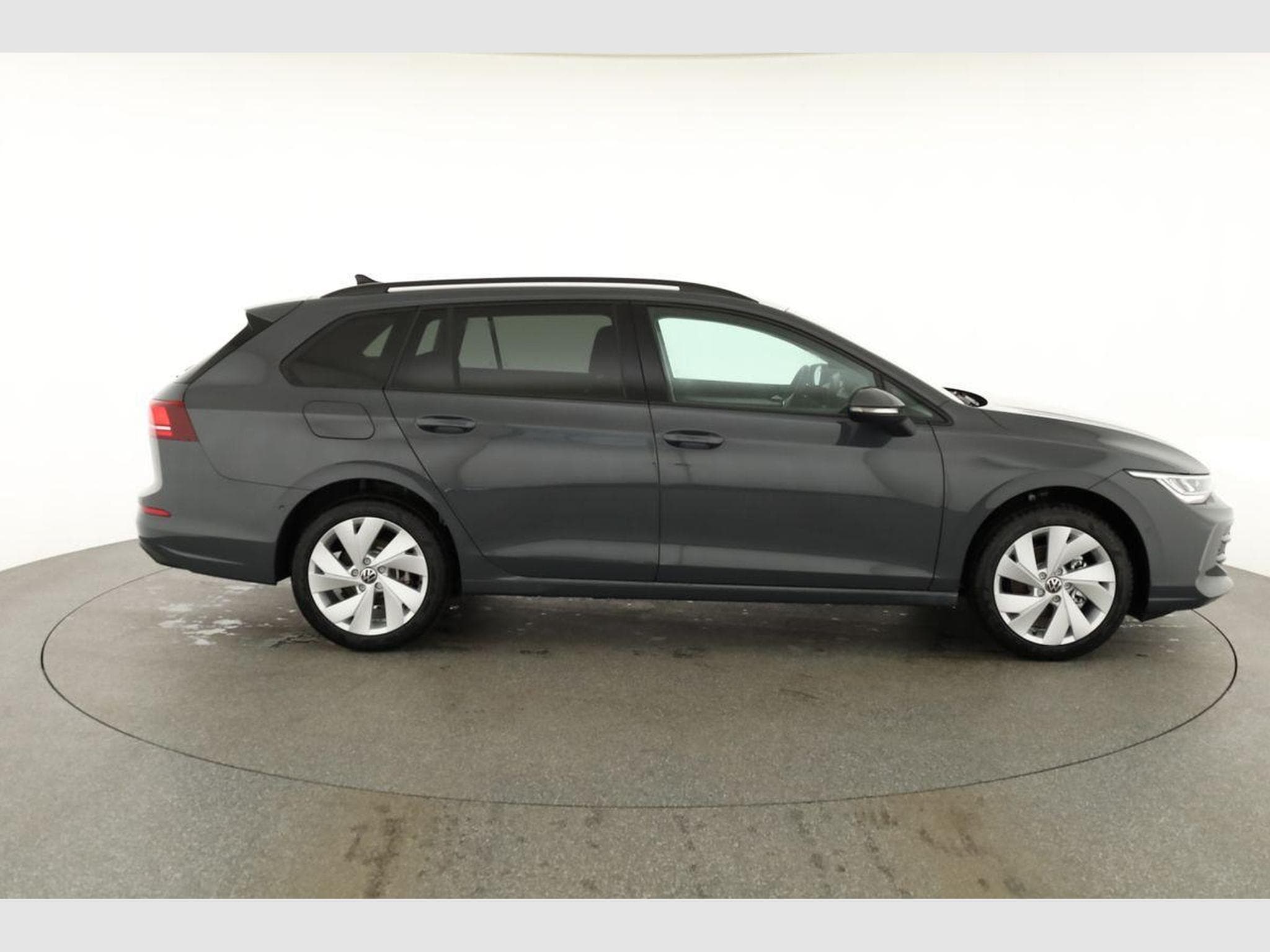 VW Golf Variant 1.5 TSI 110 kW Life (2026) - Photo 22