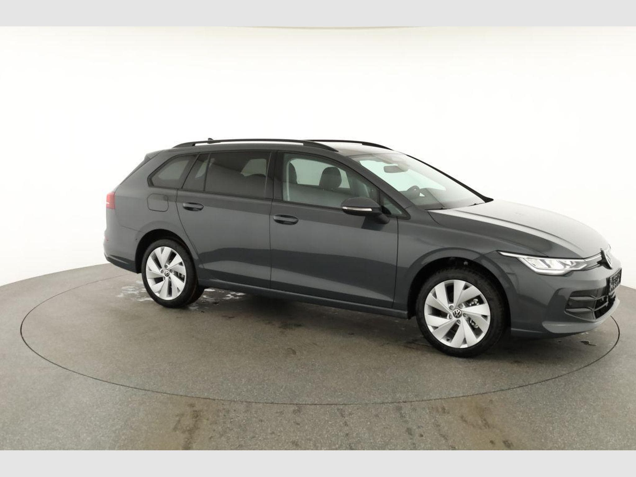 VW Golf Variant 1.5 TSI 110 kW Life (2026) - Photo 24