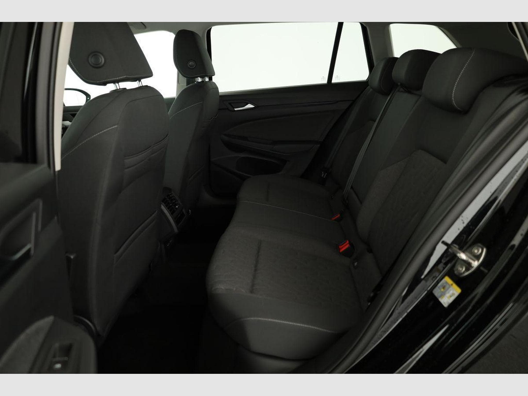 VW Golf Variant LIFE (2026) - Foto 10