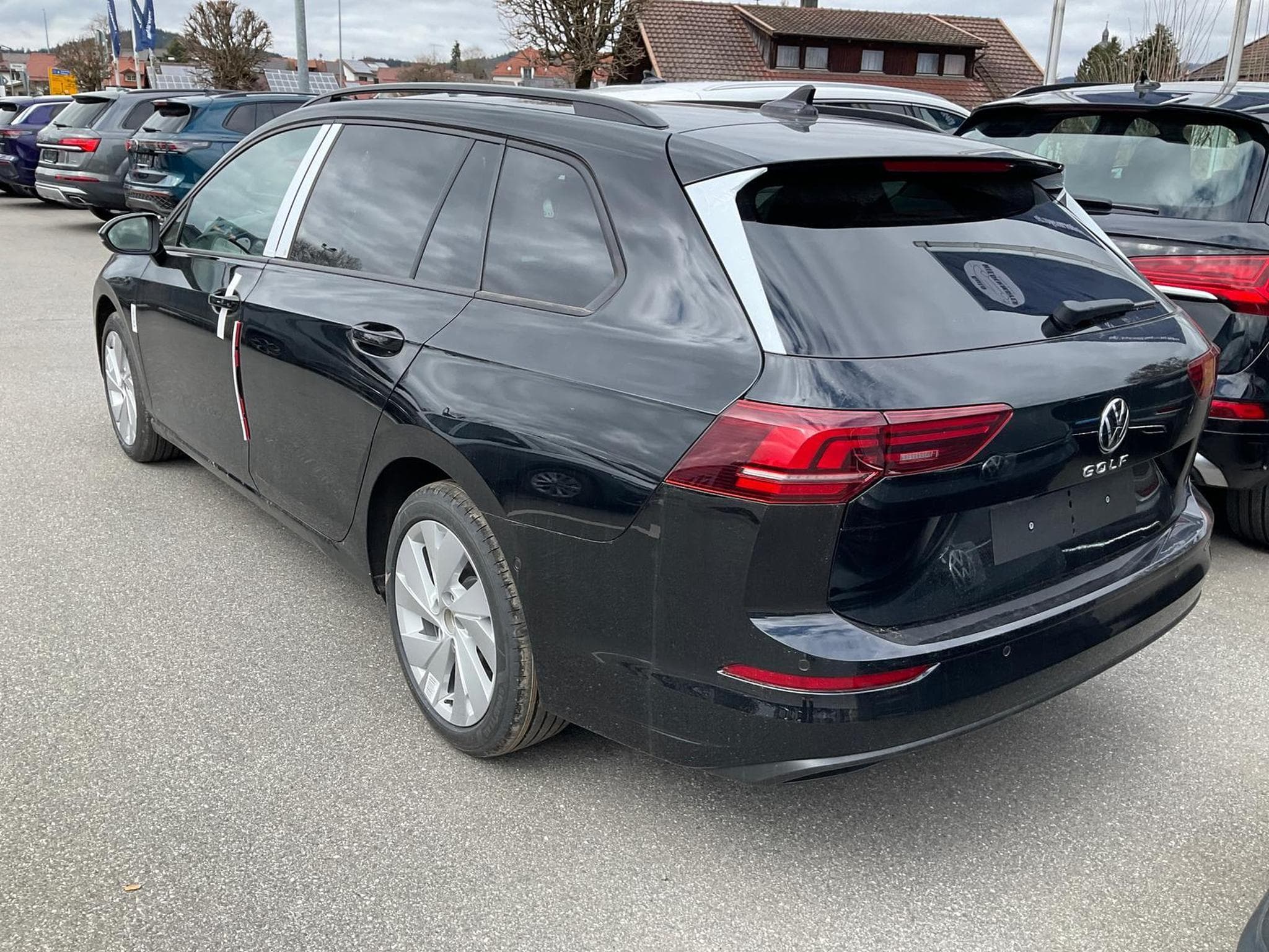 VW Golf Variant LIFE (2026) - Photo 2