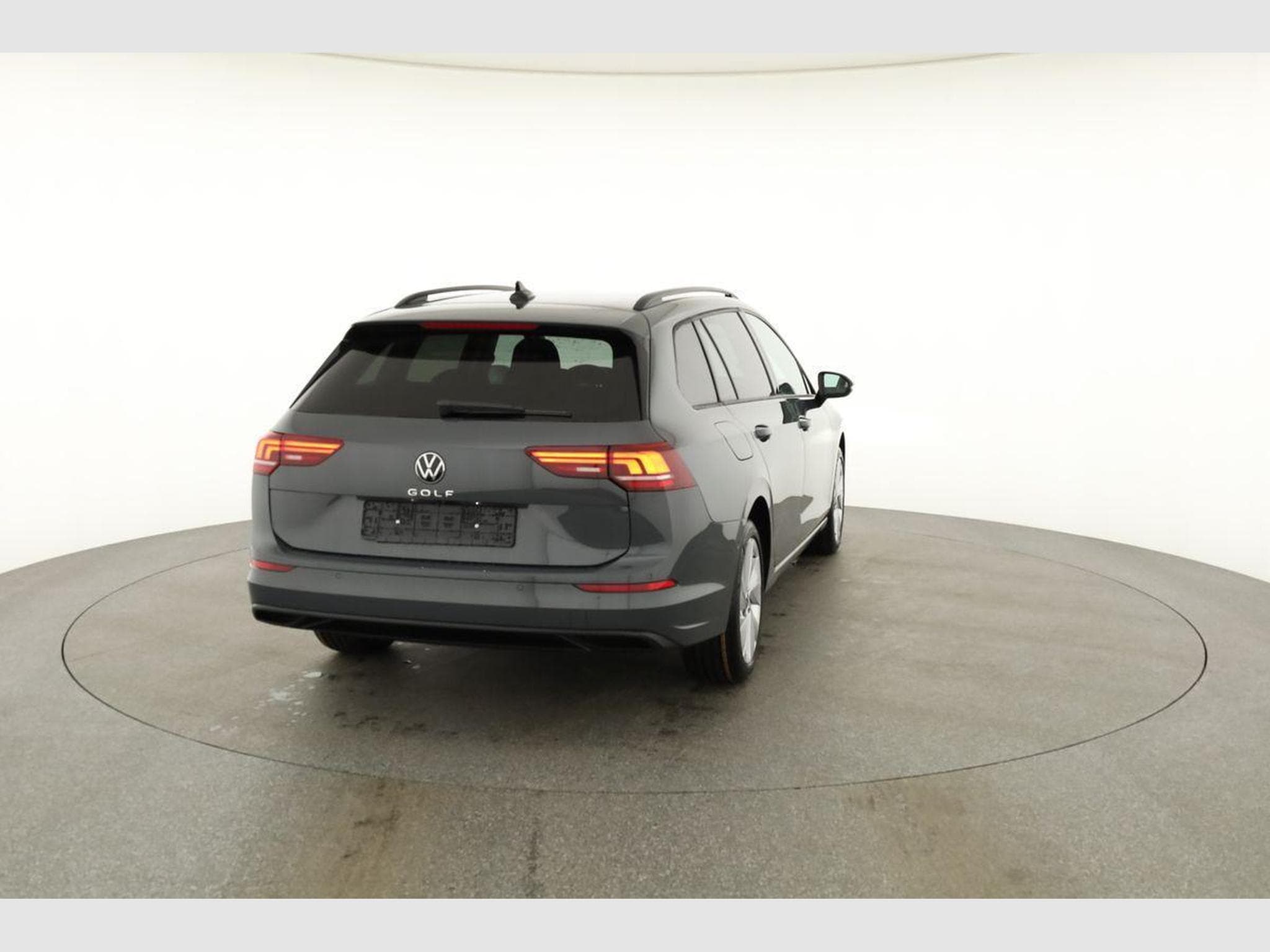 VW Golf Variant VIII 2.0 (2026) - Photo 15