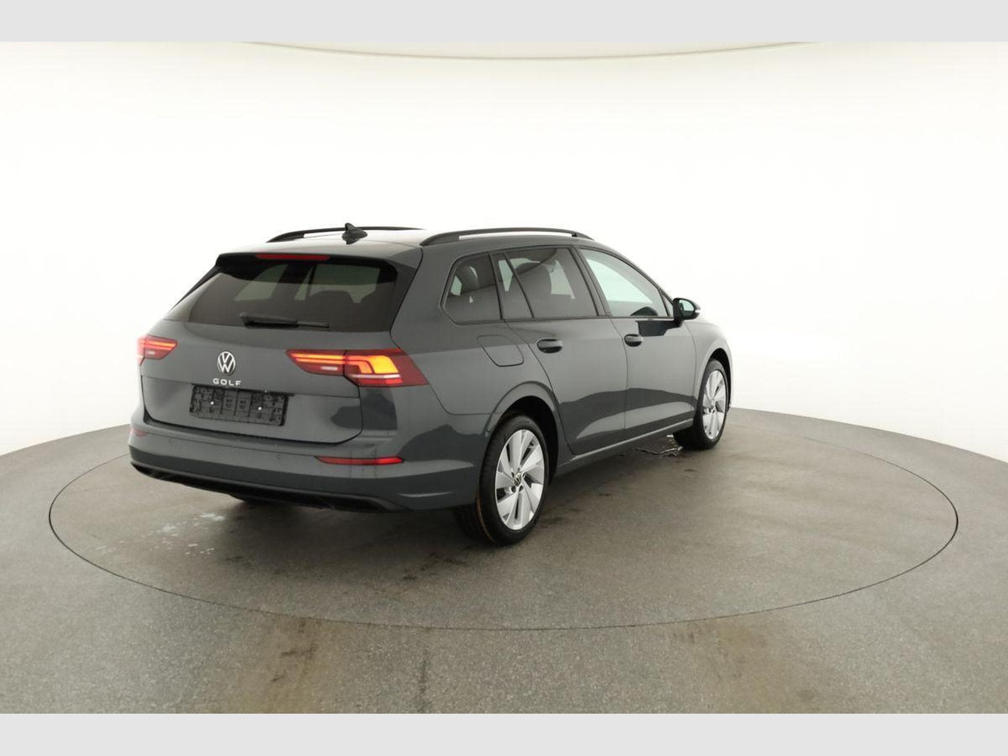 VW Golf Variant VIII 2.0 (2026) - Photo 16