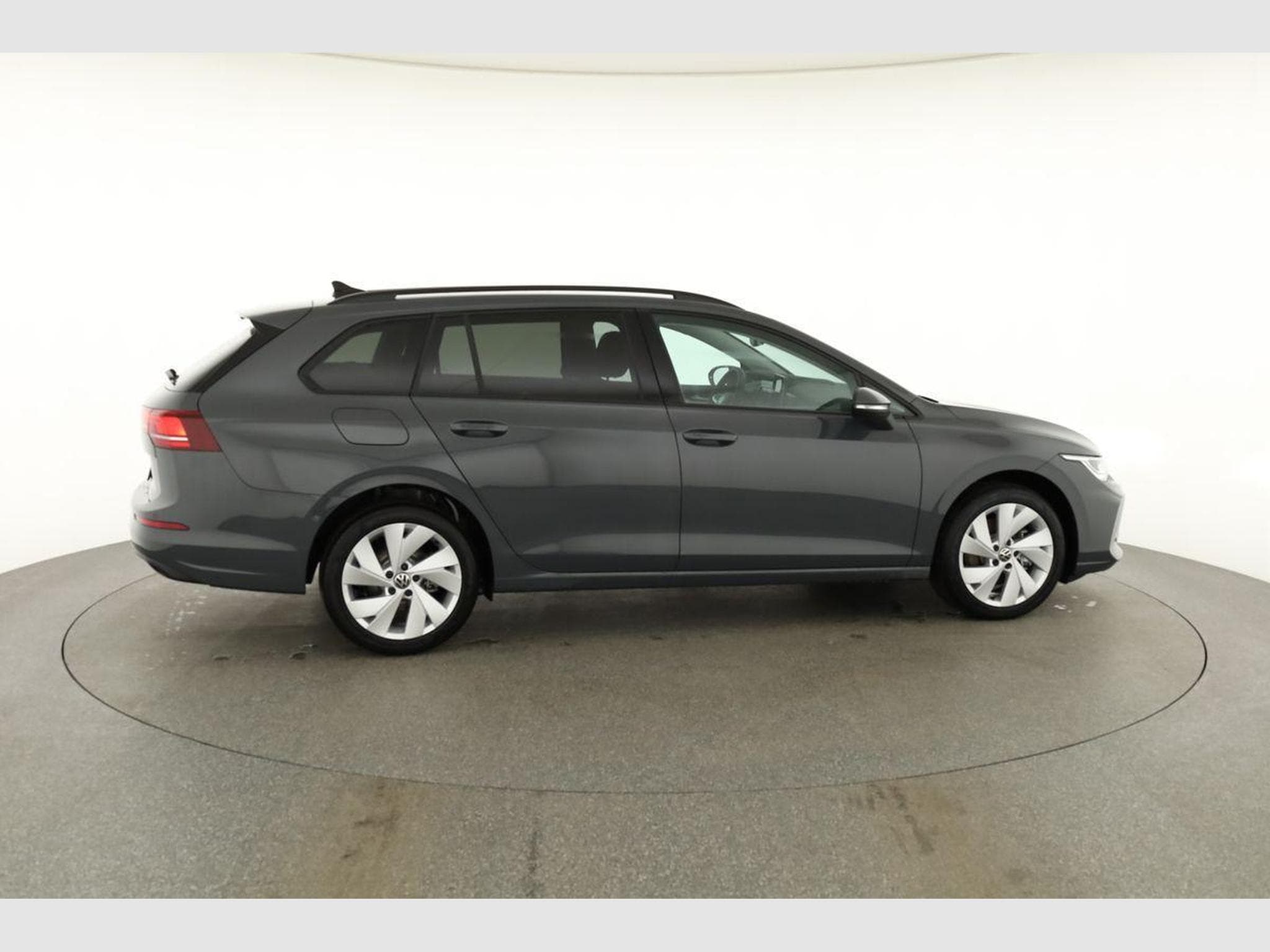 VW Golf Variant VIII 2.0 (2026) - Photo 19