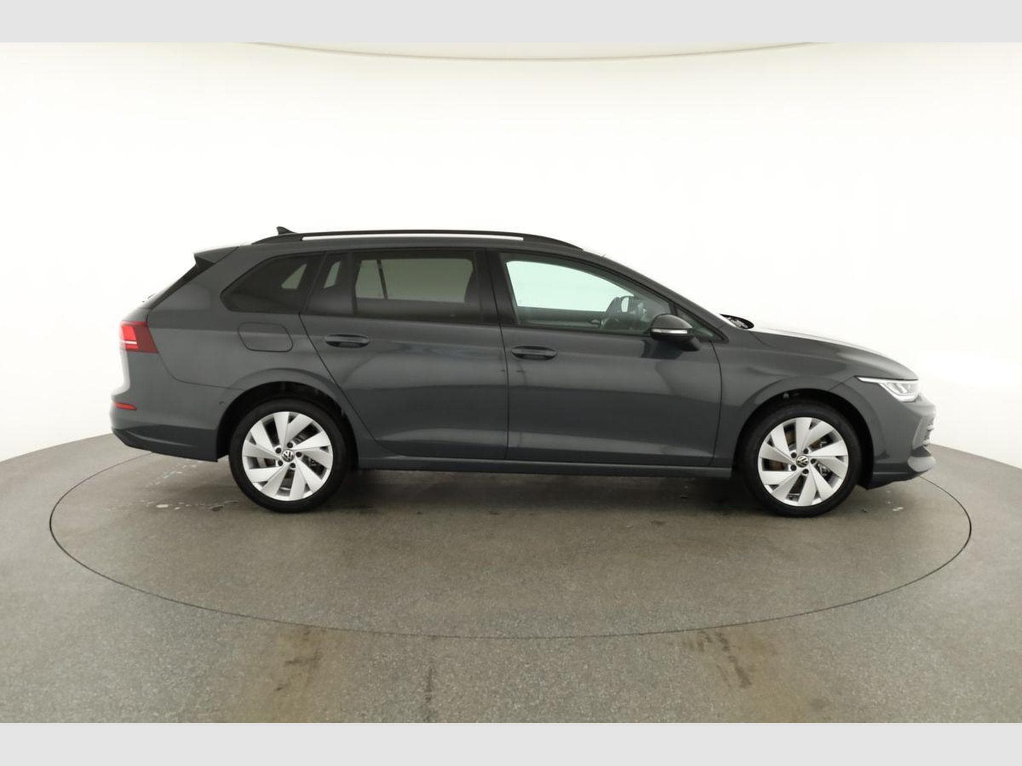 VW Golf Variant VIII 2.0 (2026) - Photo 20