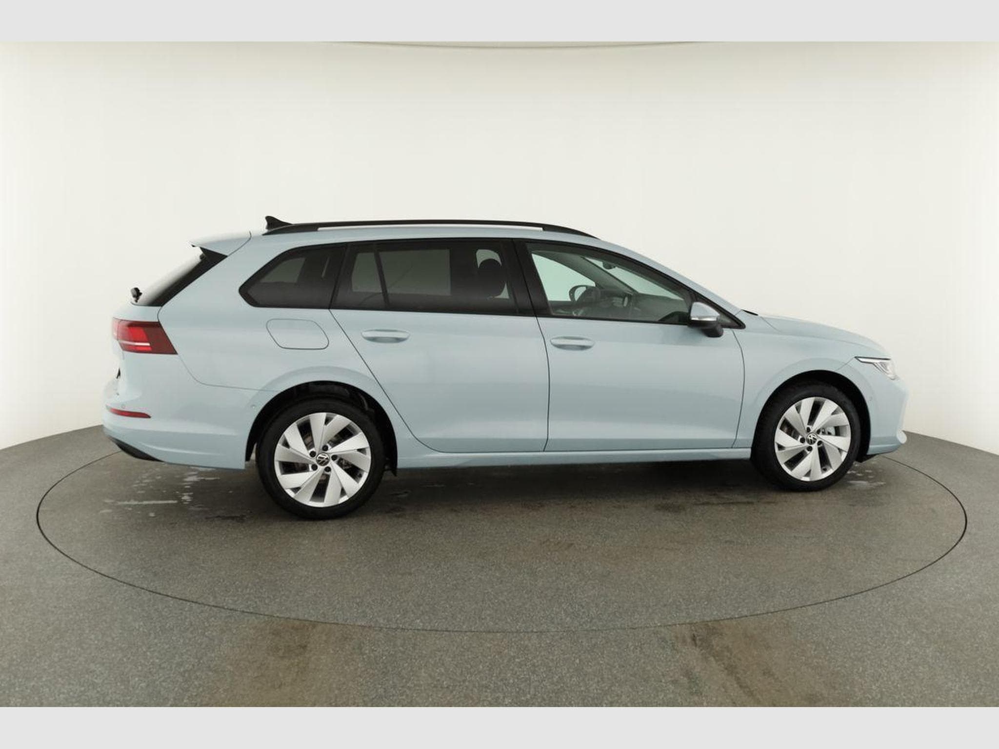 VW Golf Variant VIII 2.0 (2026) - Photo 19