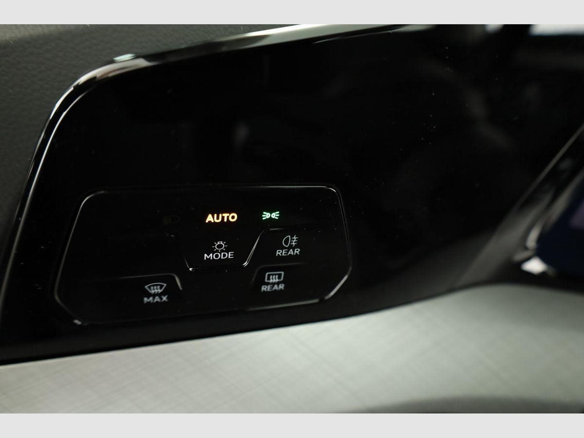 VW Golf Variant VIII 2.0 (2026) - Photo 8