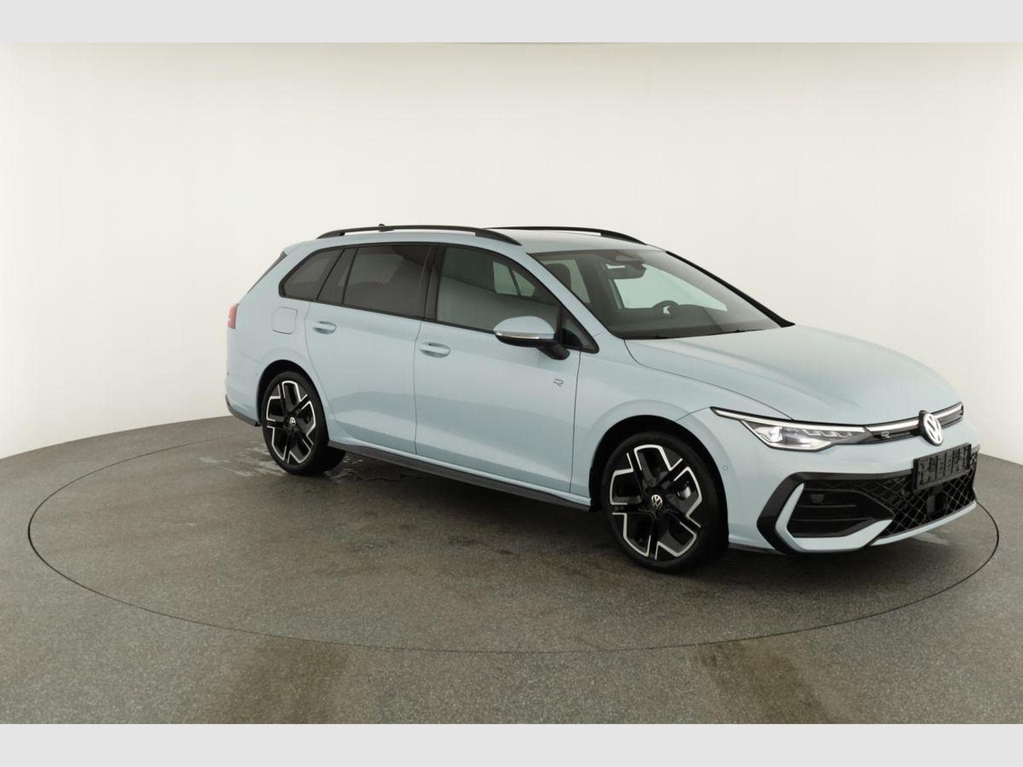 VW Golf Variant 1.5 TSI 110 kW R-Line (2026) - Photo 25